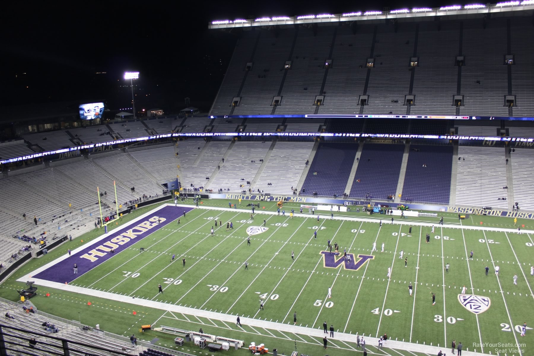 section 305, row 15 seat view  - husky stadium