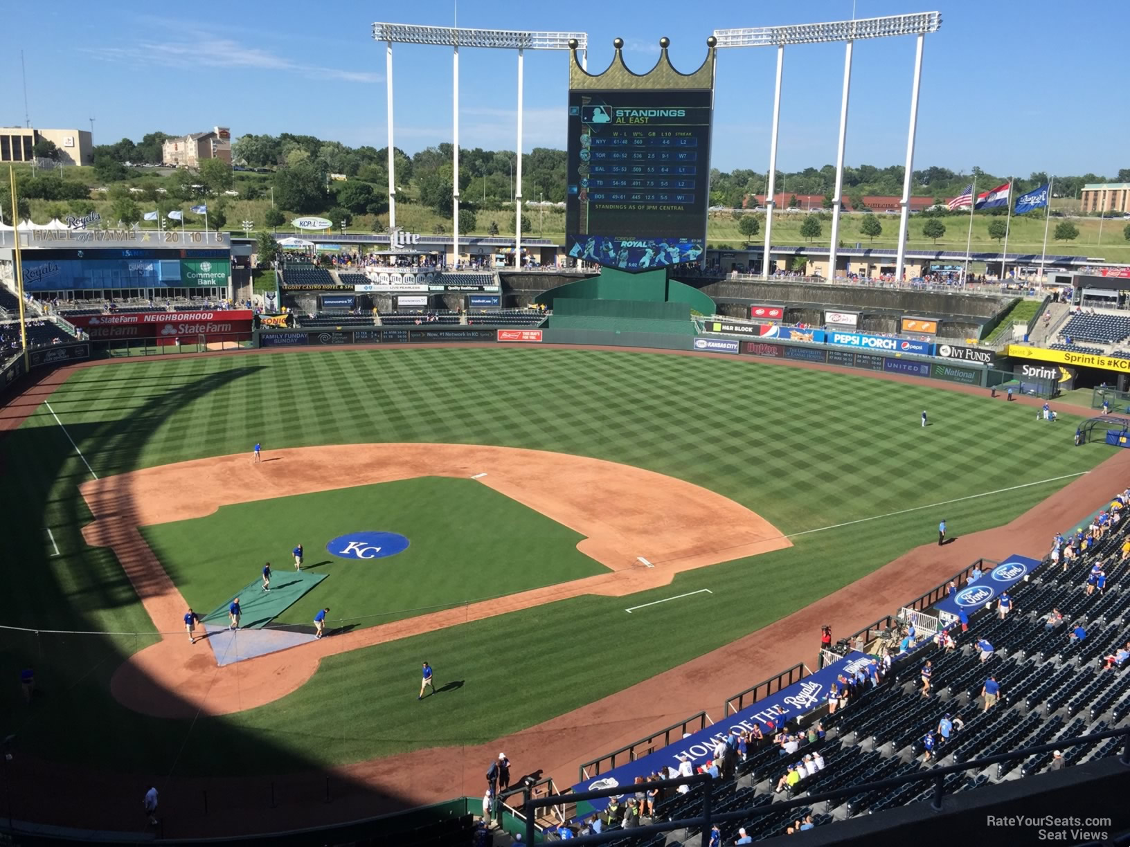 section 424, row h seat view  - kauffman stadium