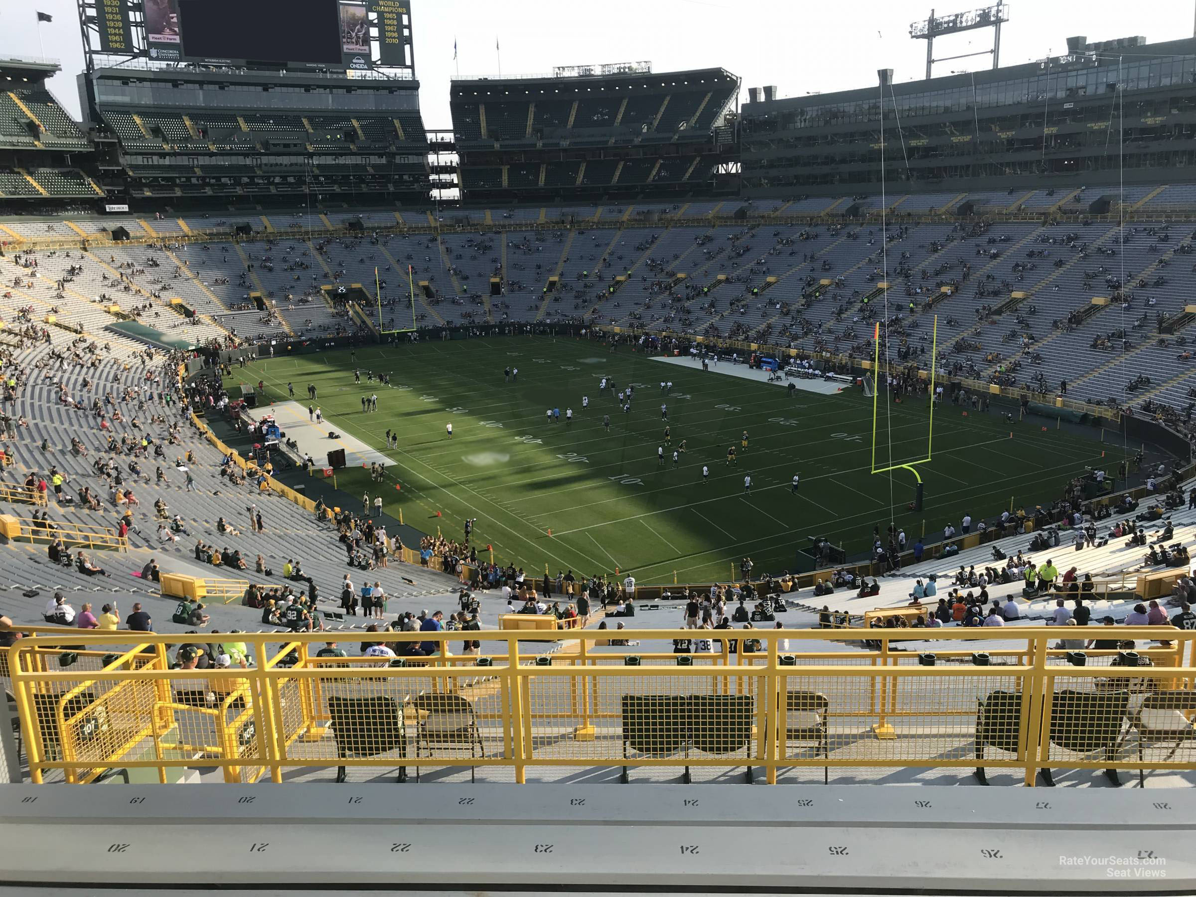 section 407, row 6 seat view  - lambeau field