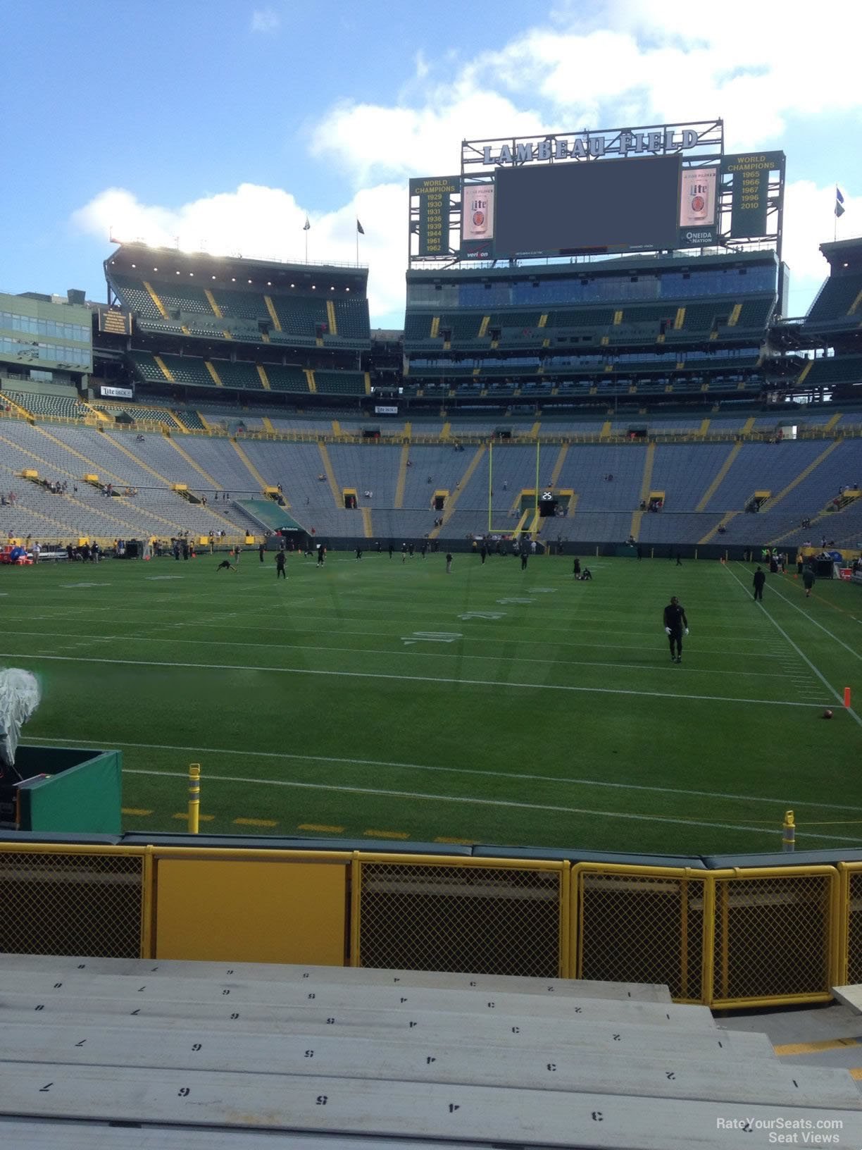 section 104, row 10 seat view  - lambeau field