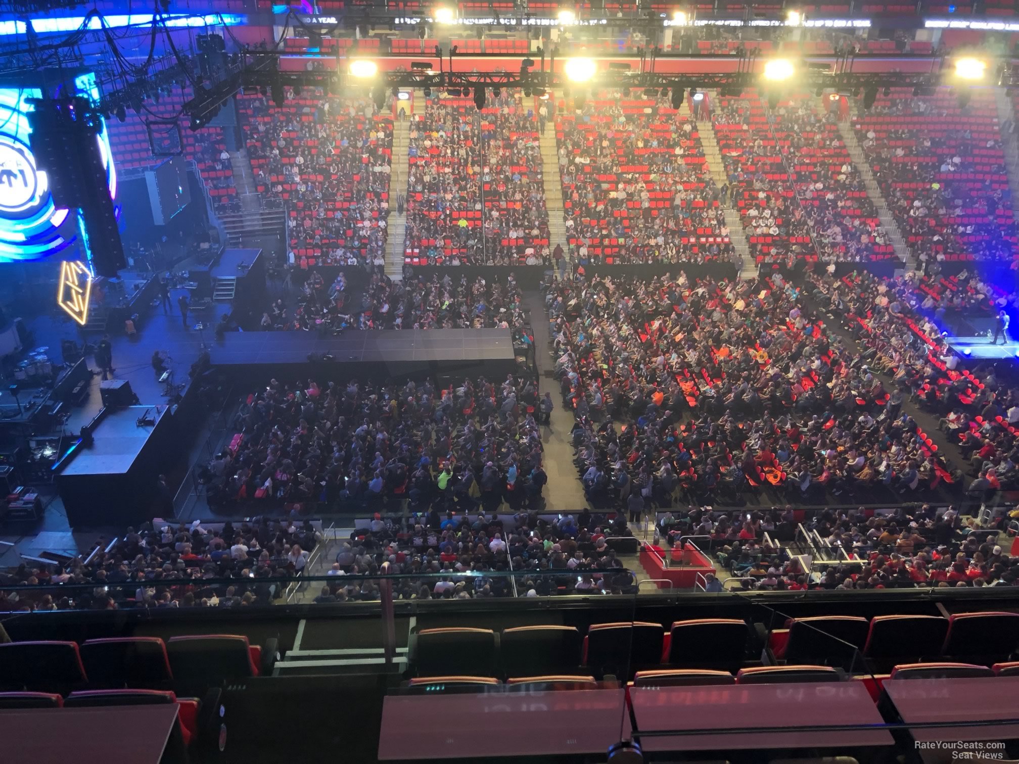 Little Caesars Arena Mezzanine View 24 - 9a2q88x