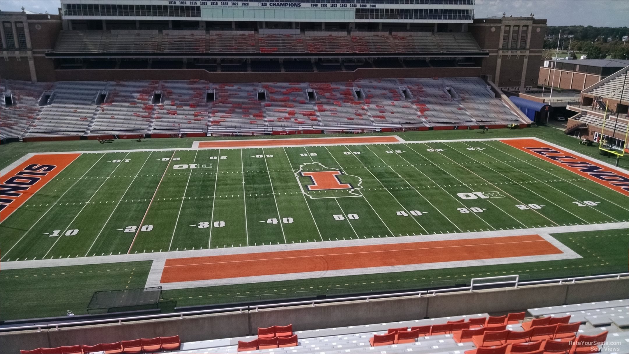 section 206, row 17 seat view  - memorial stadium (illinois)