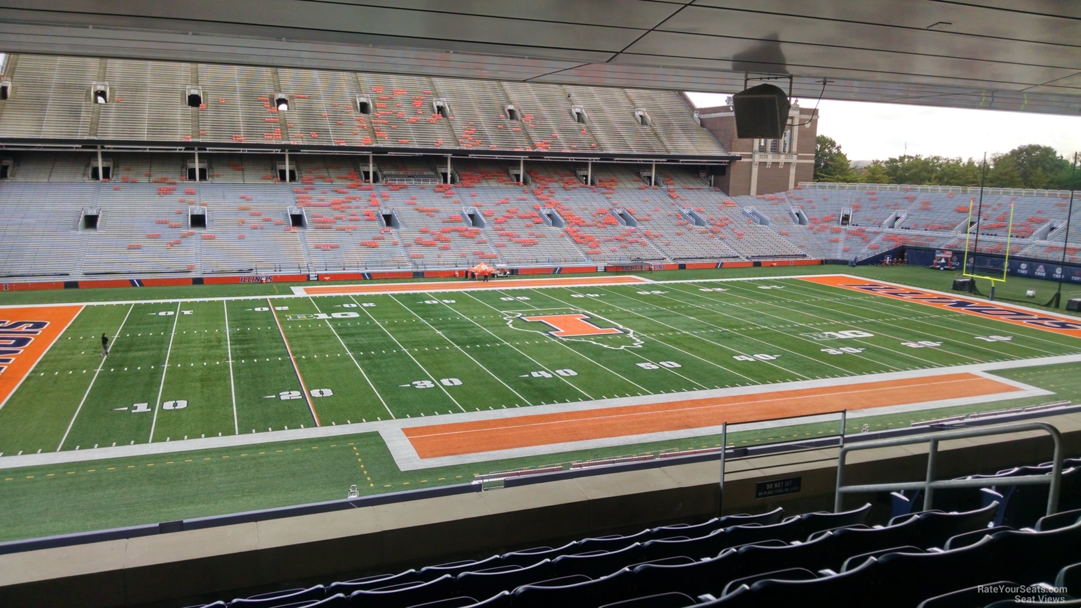 section 311, row h seat view  - memorial stadium (illinois)