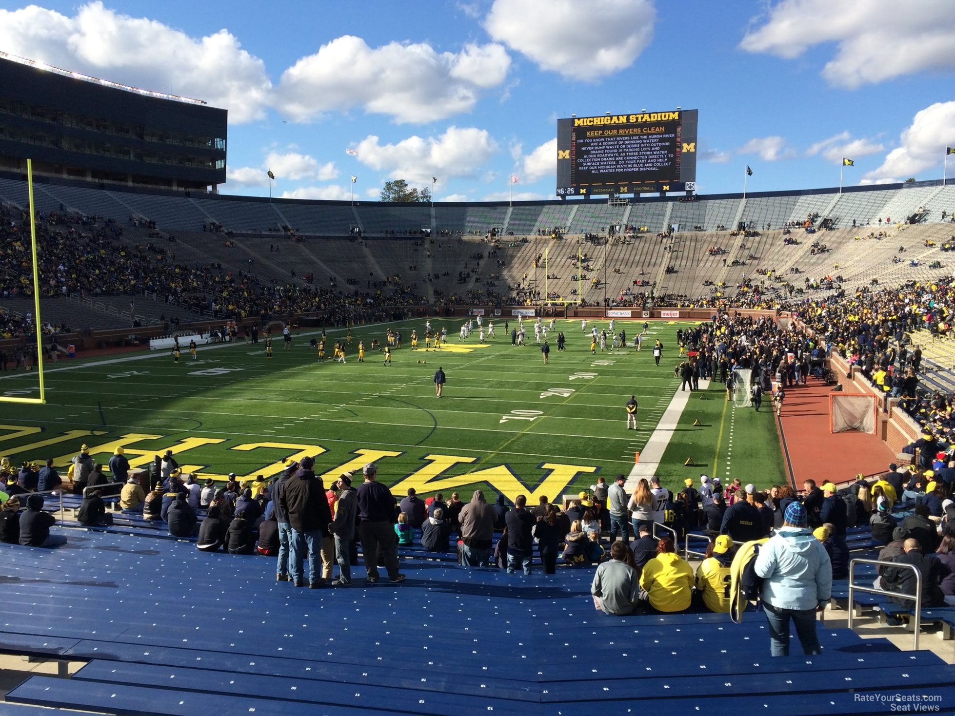 section 10r, row 30 seat view  - michigan stadium