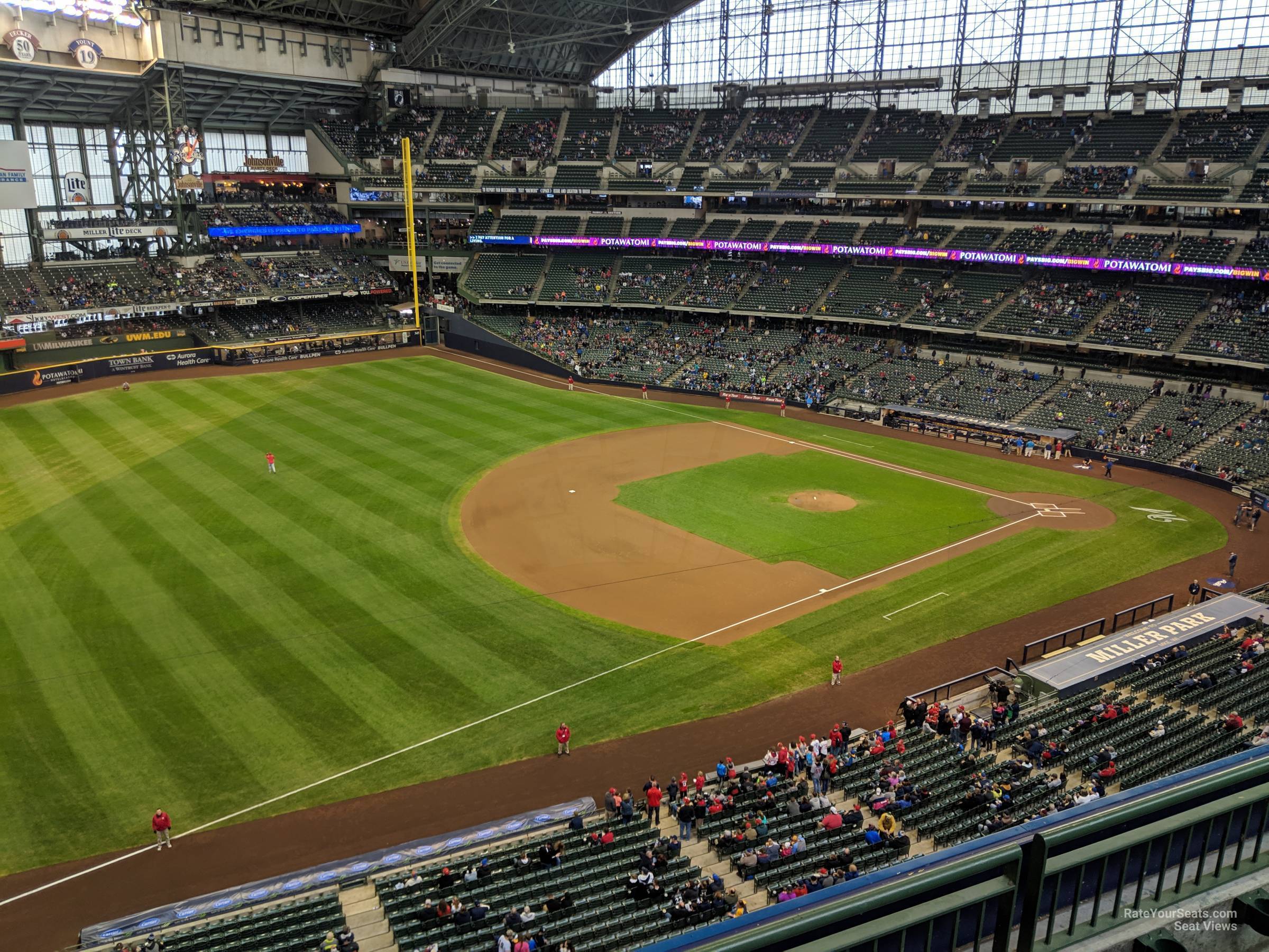 section 434, row 3 seat view  for baseball - american family field