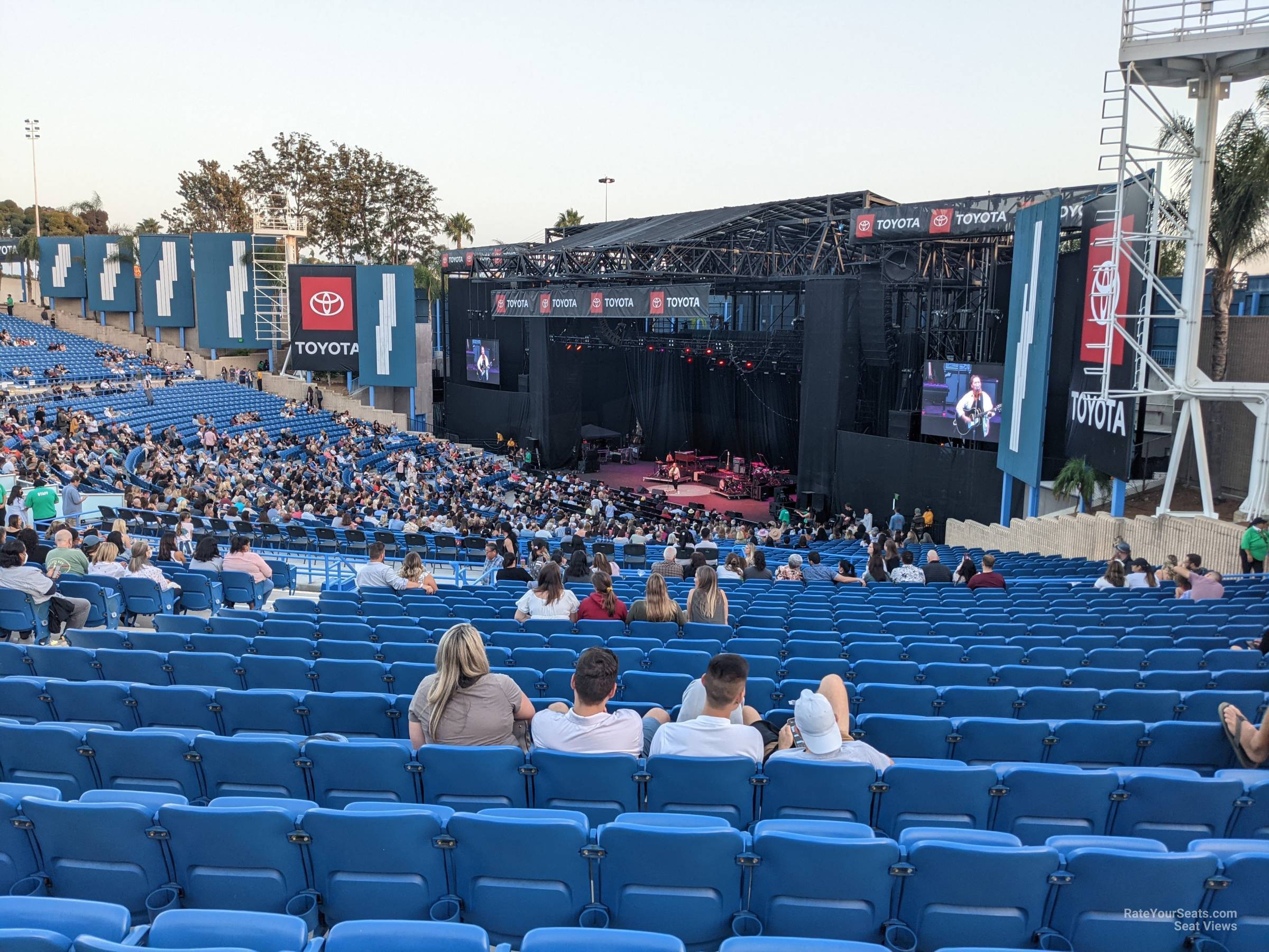 section 8, row t seat view  - pacific amphitheatre