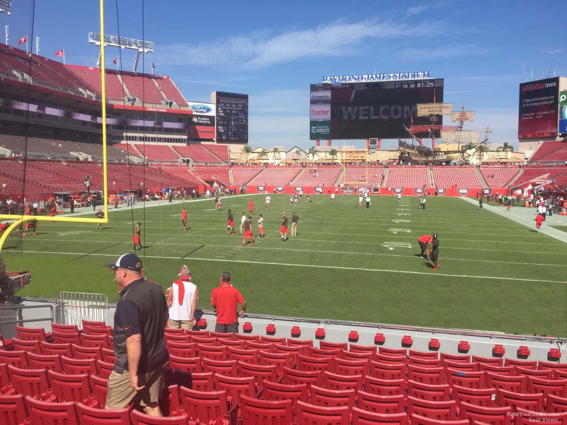 section 124, row m seat view  for football - raymond james stadium