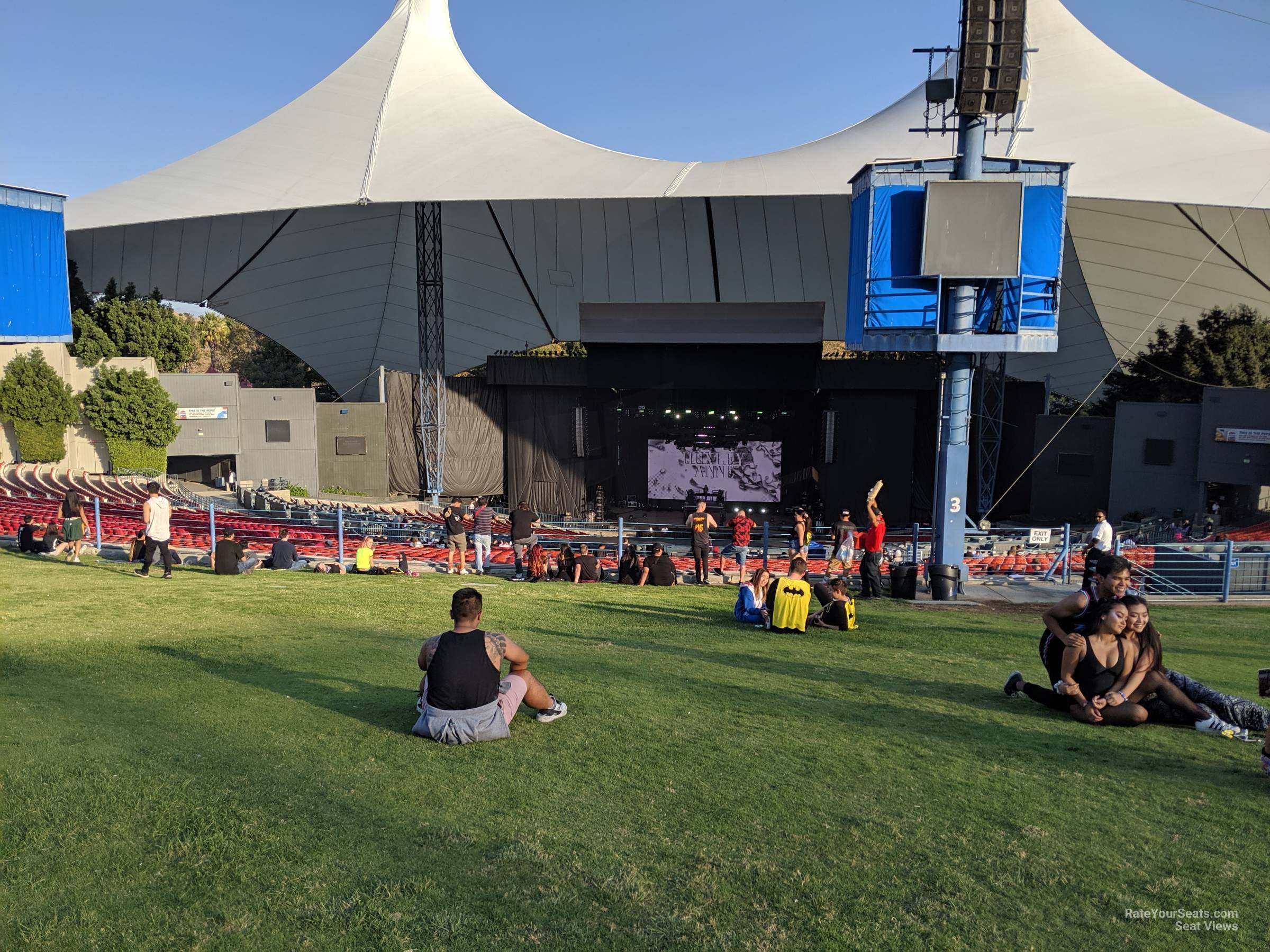 Shoreline Amphitheatre Lawn Seating Chart