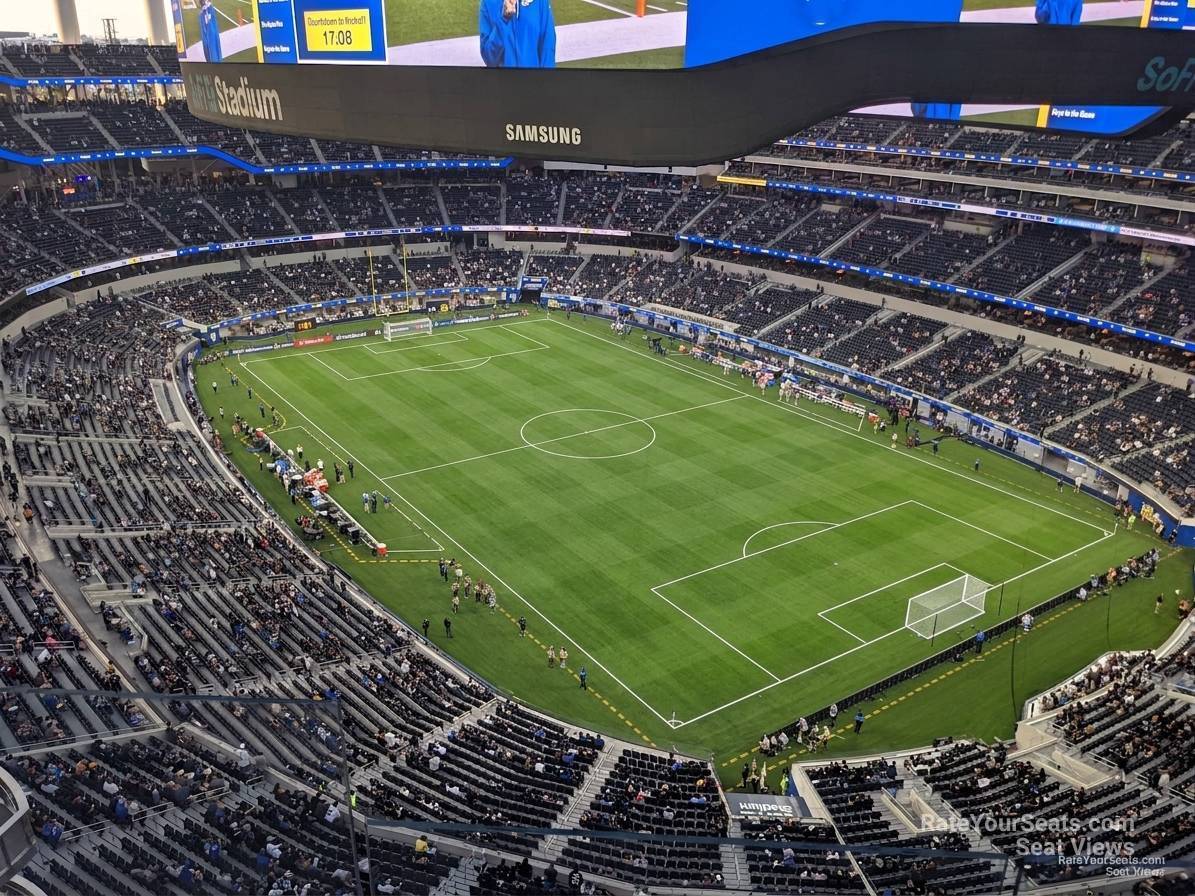 section 424, row 3 seat view  for soccer - sofi stadium