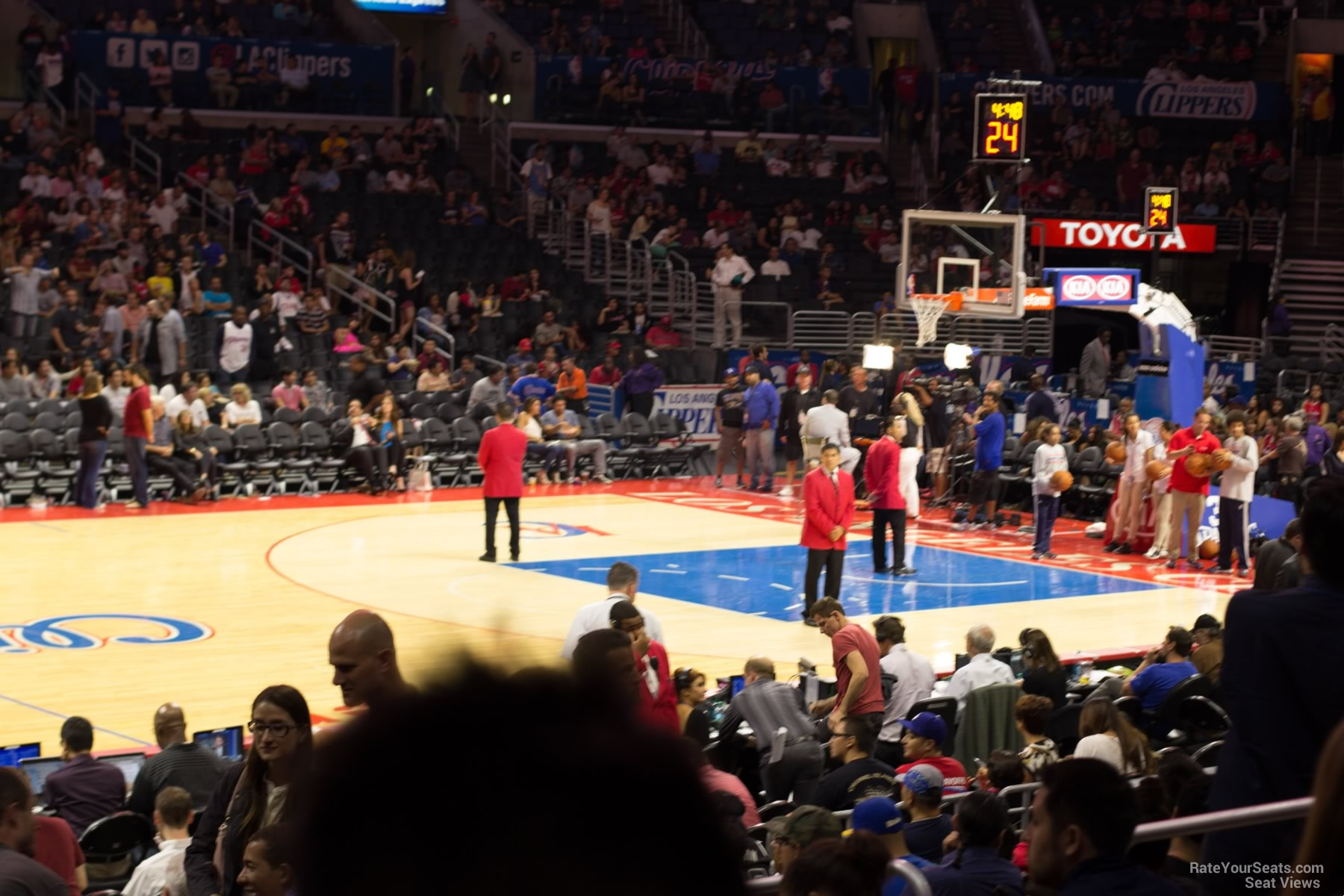 Staples Center Section 102 - Clippers/Lakers - RateYourSeats.com1800 x 1200