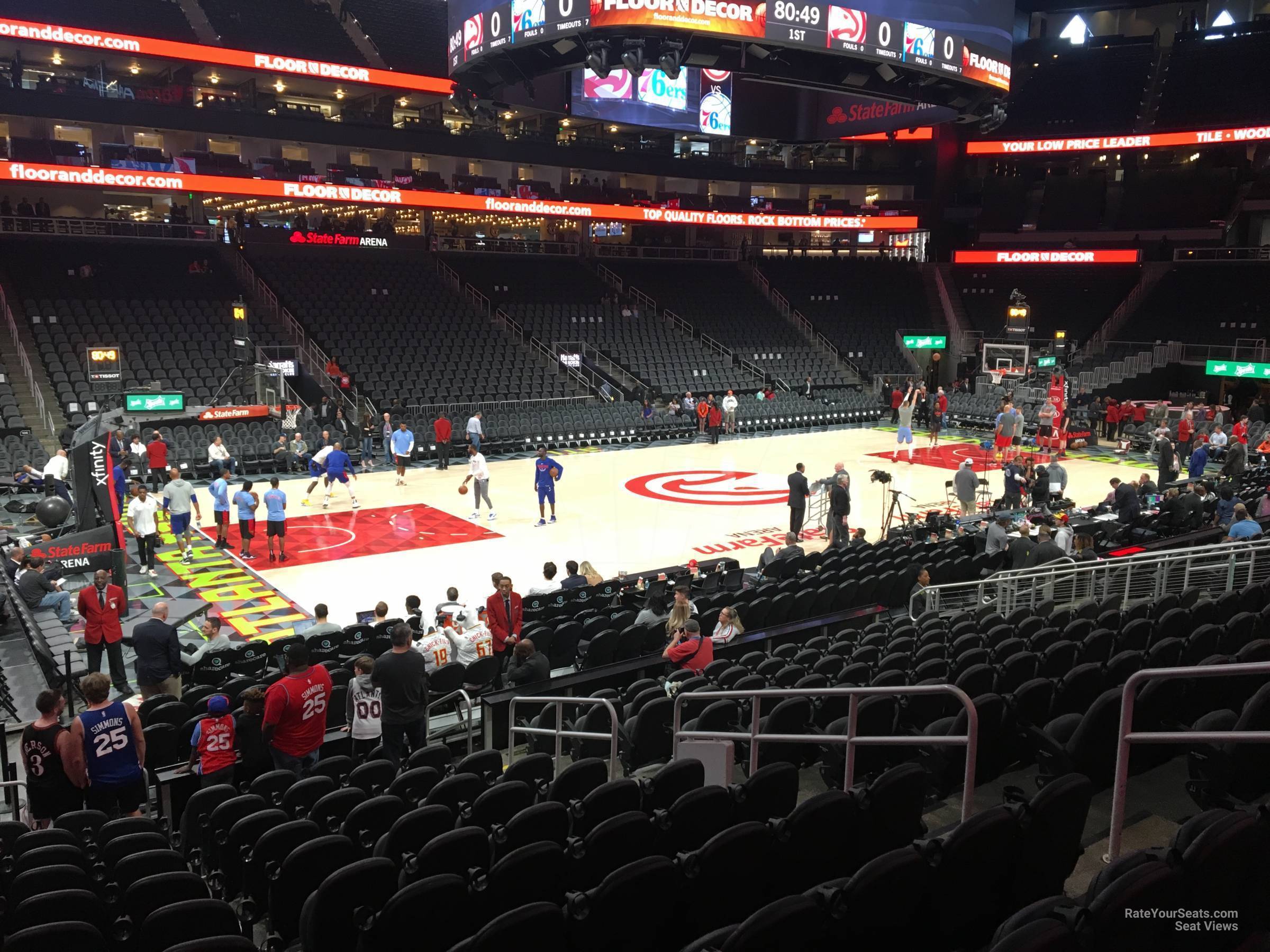 State Farm Arena Section 121 76 - w2rbq7b