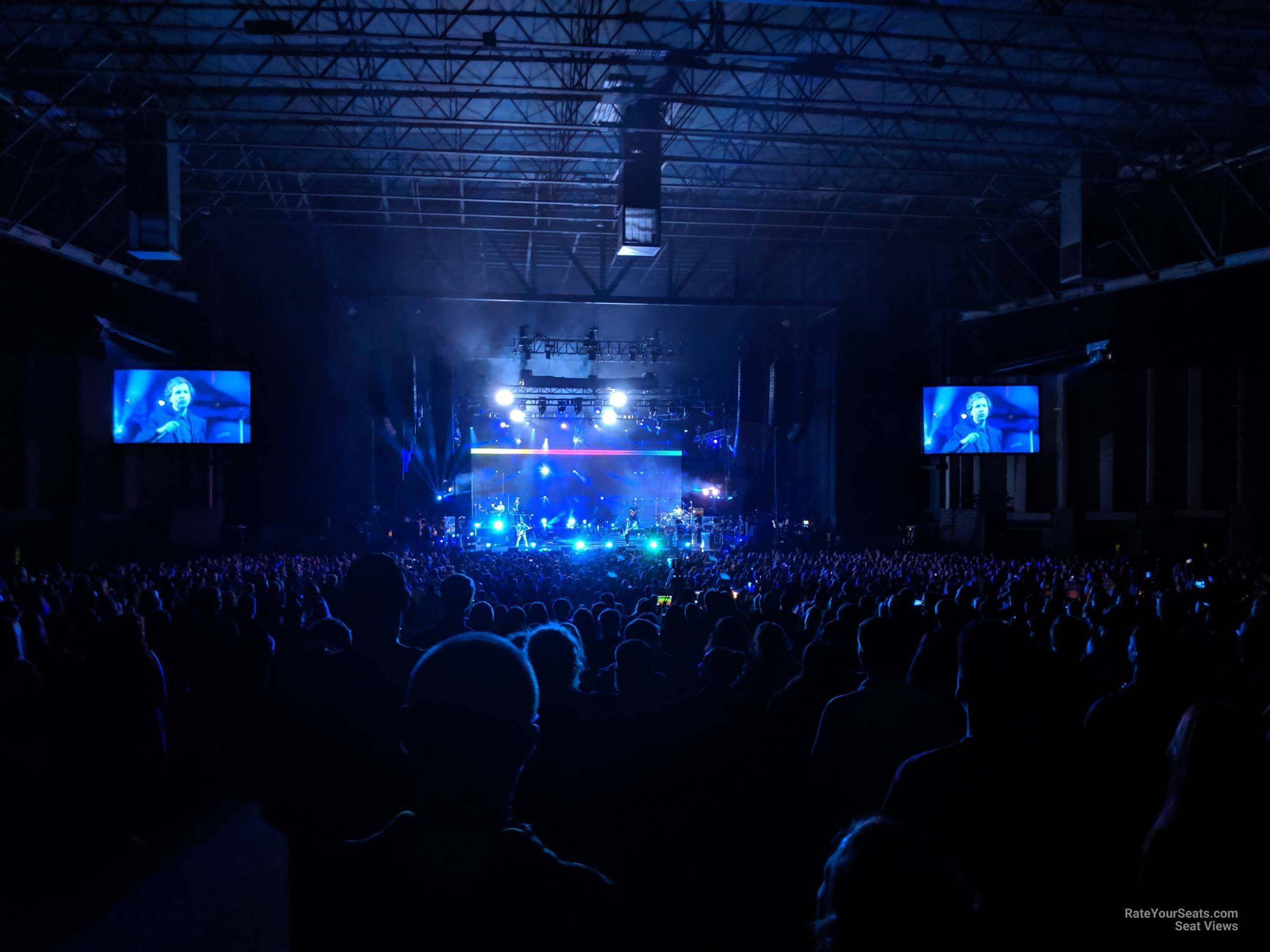 section 204, row u seat view  - cascades amphitheater
