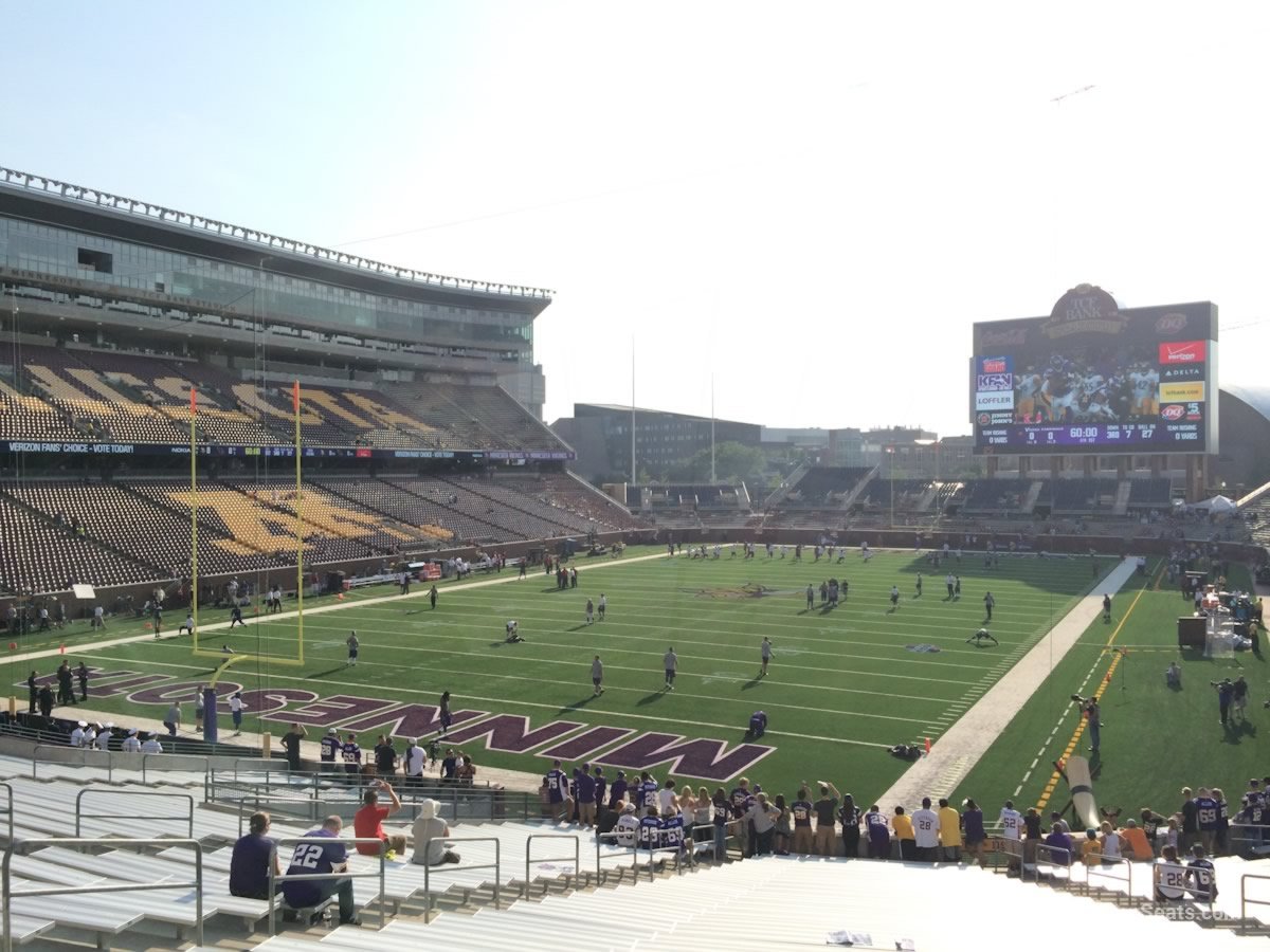 section 121, row 30 seat view  - huntington bank stadium