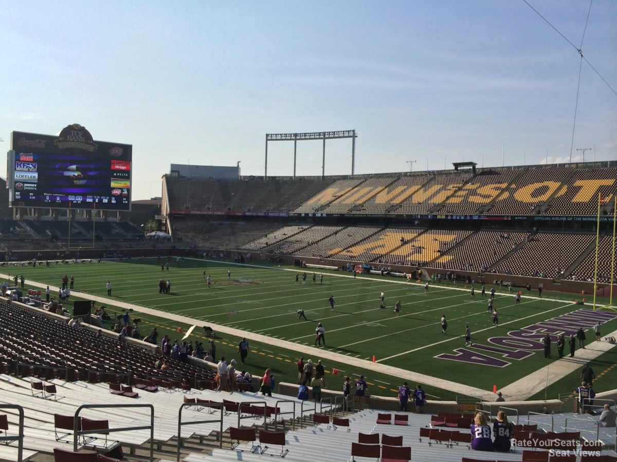 section 133, row 30 seat view  - huntington bank stadium