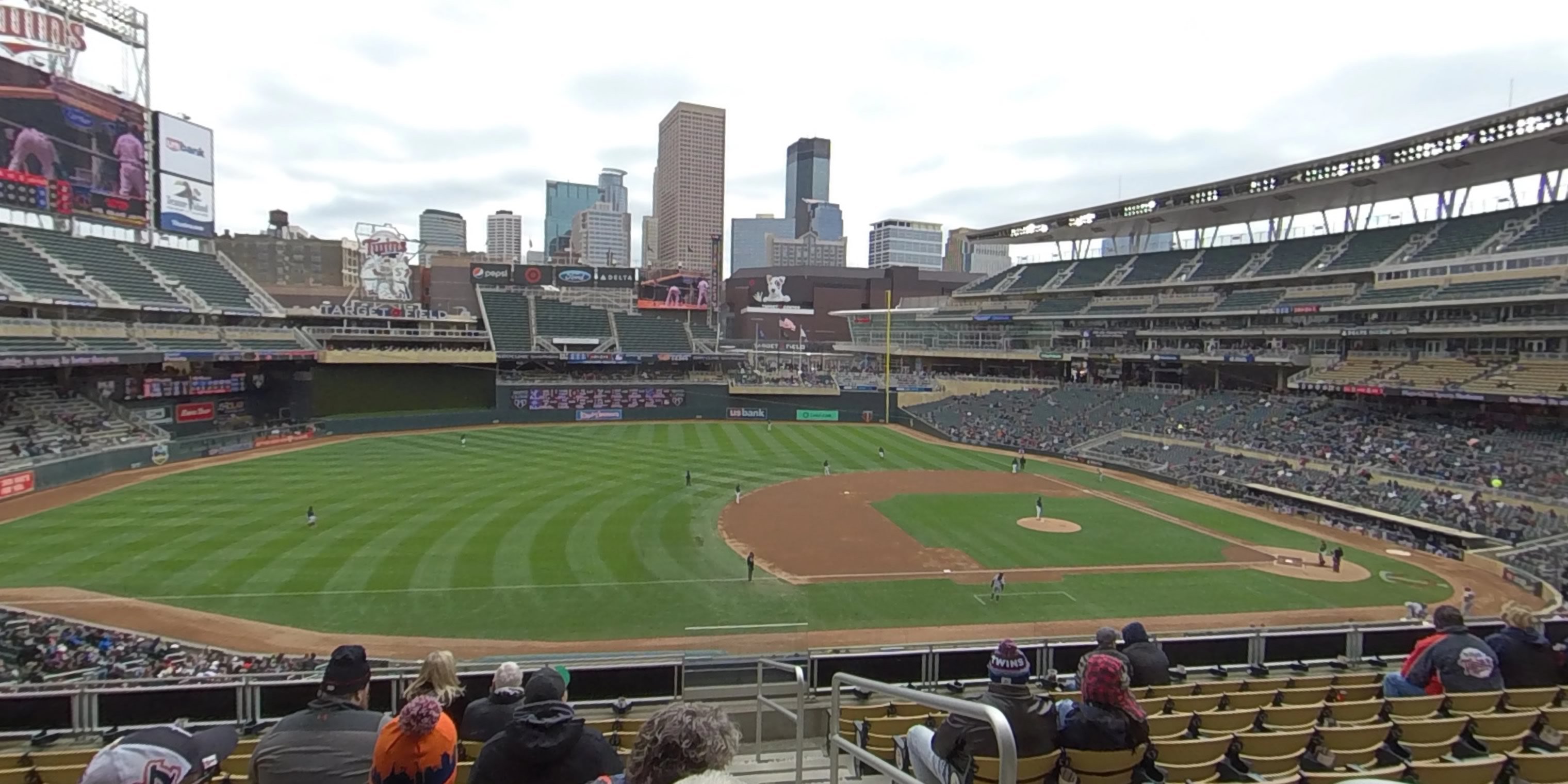 section q panoramic seat view  - target field