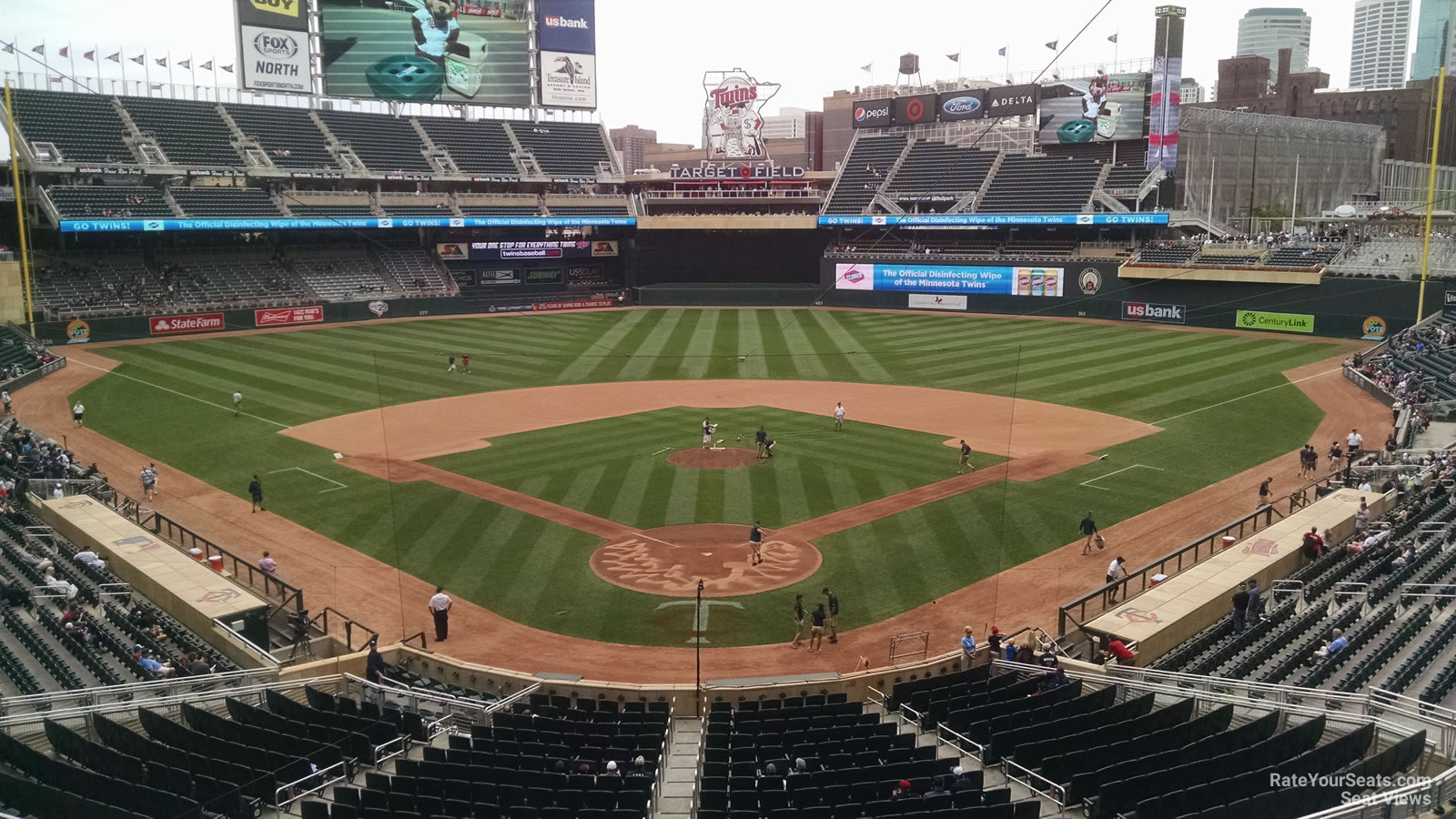 Target Field Rows Layout Section H at Target Field - RateYourSeats.com