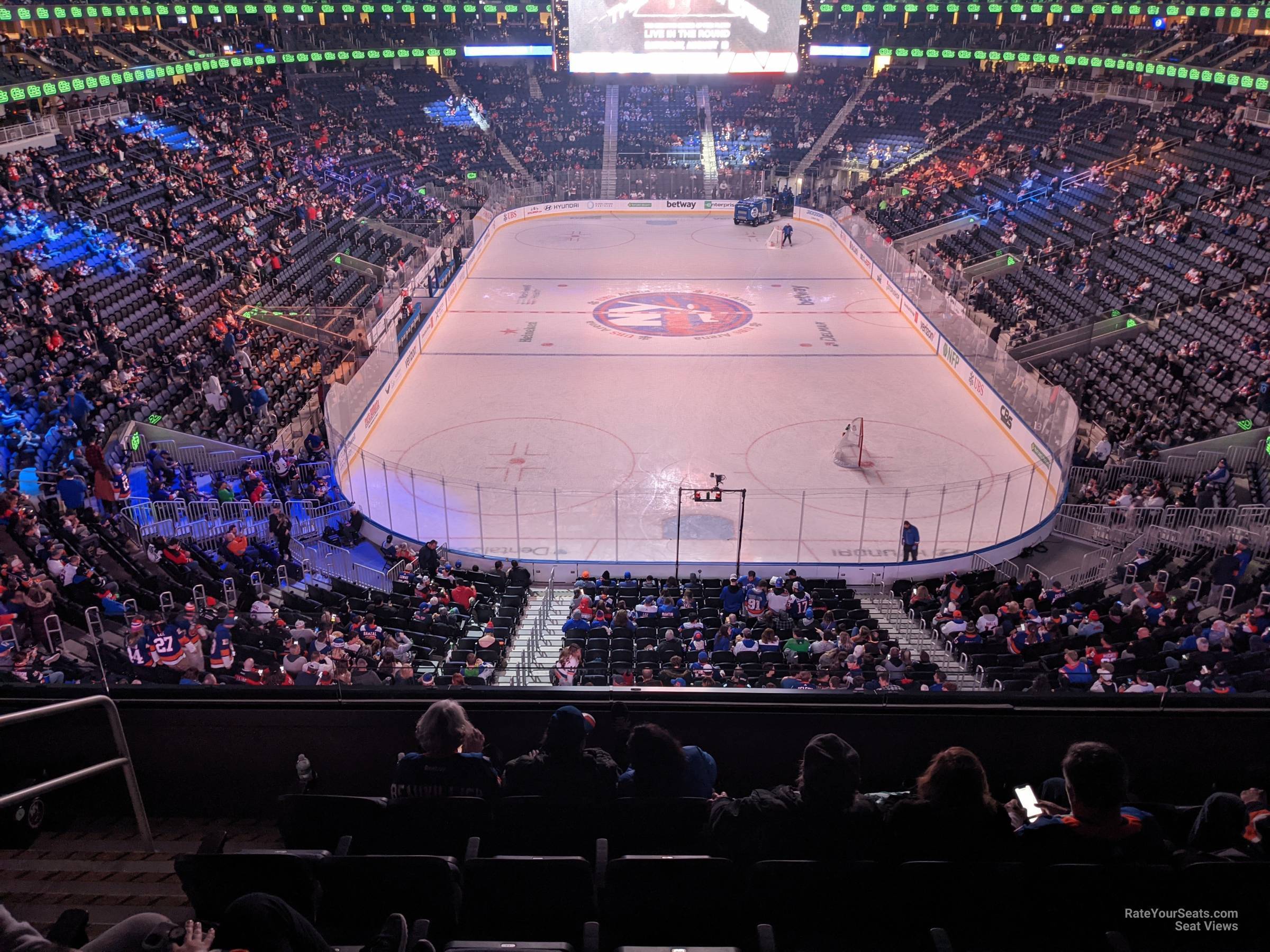 Emerald Parking Ubs Arena - lcalbya