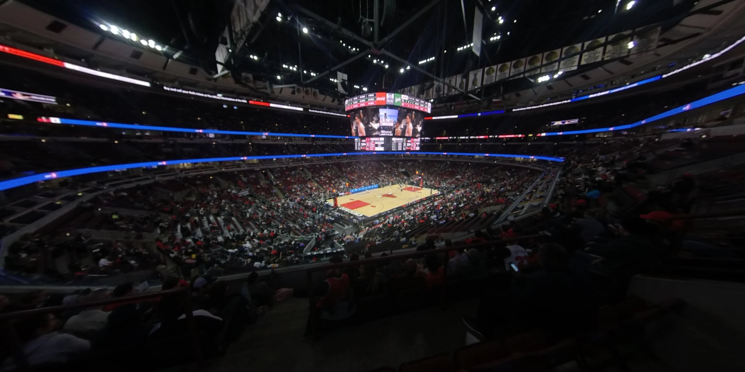 United Center Seats View 16 - ukq2h04