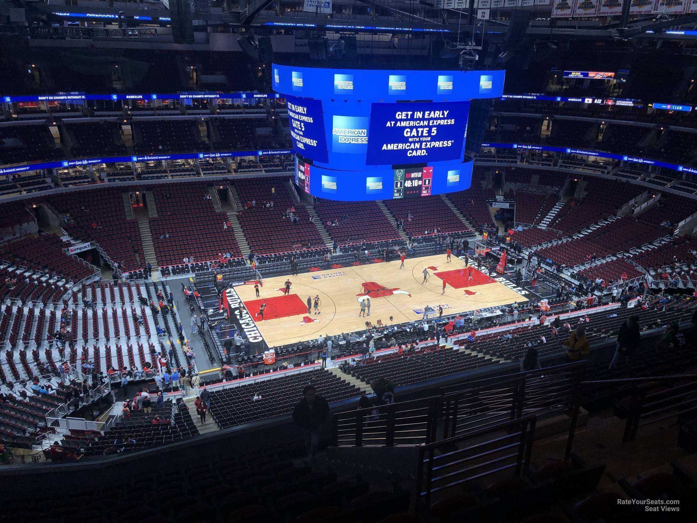 United Center Section 332 49 - ya2p2af