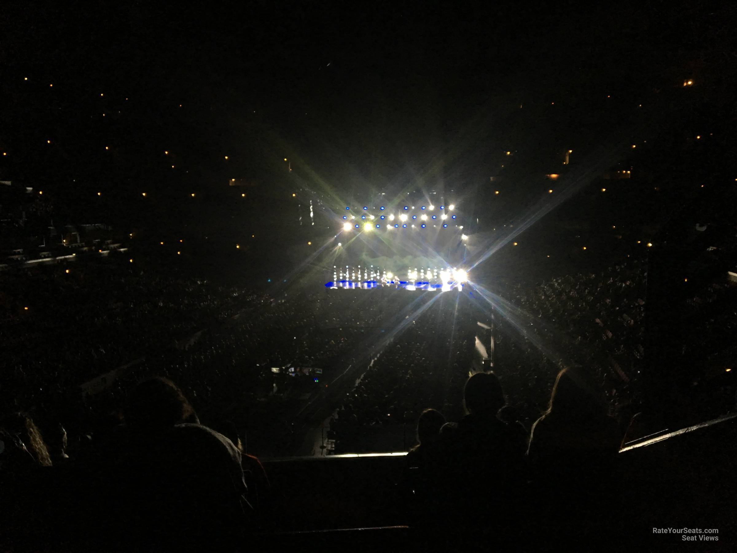 What Is Club Level At United Center - e3sruc4