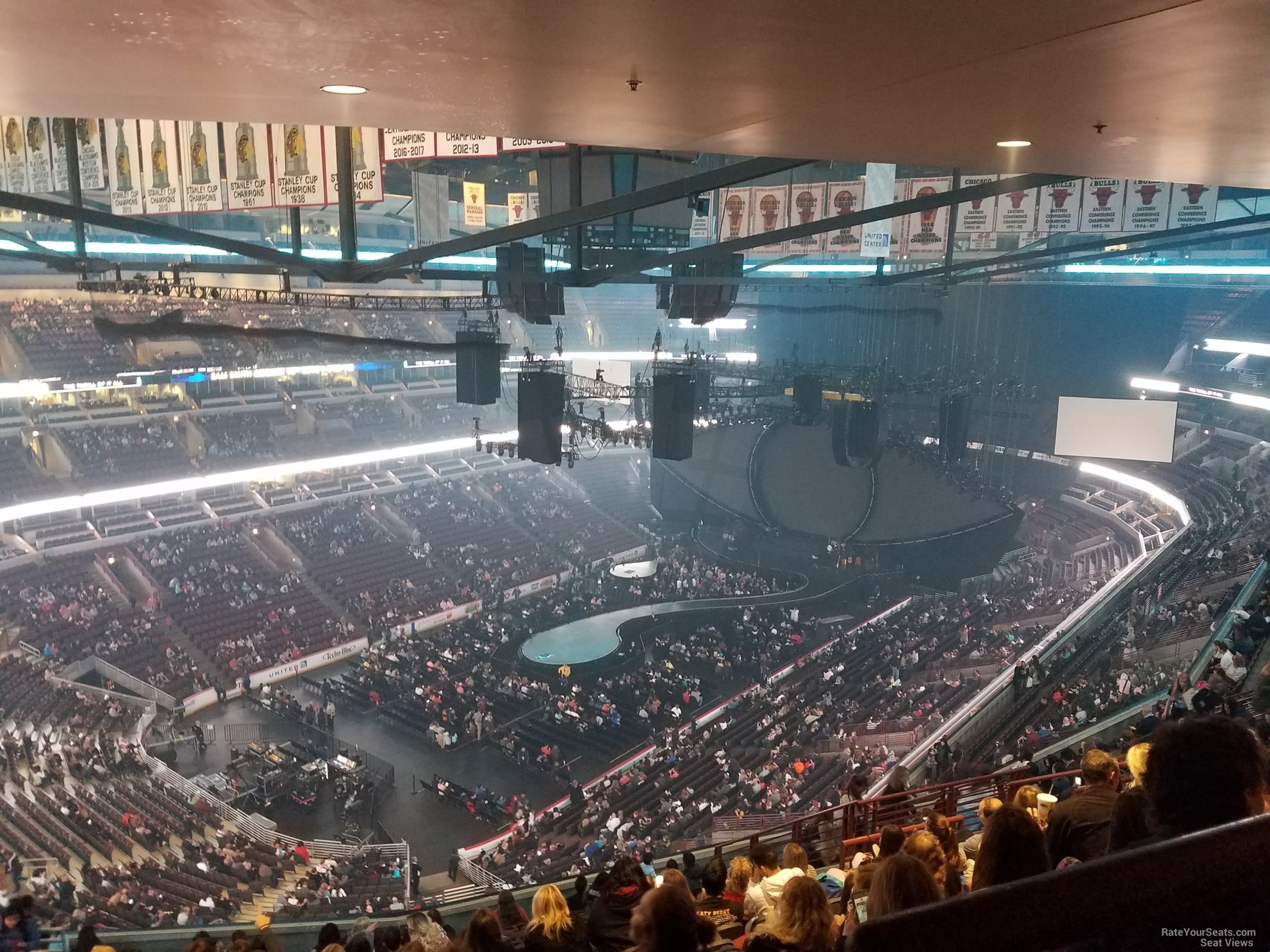 section 305, row 17 seat view  for concert - united center