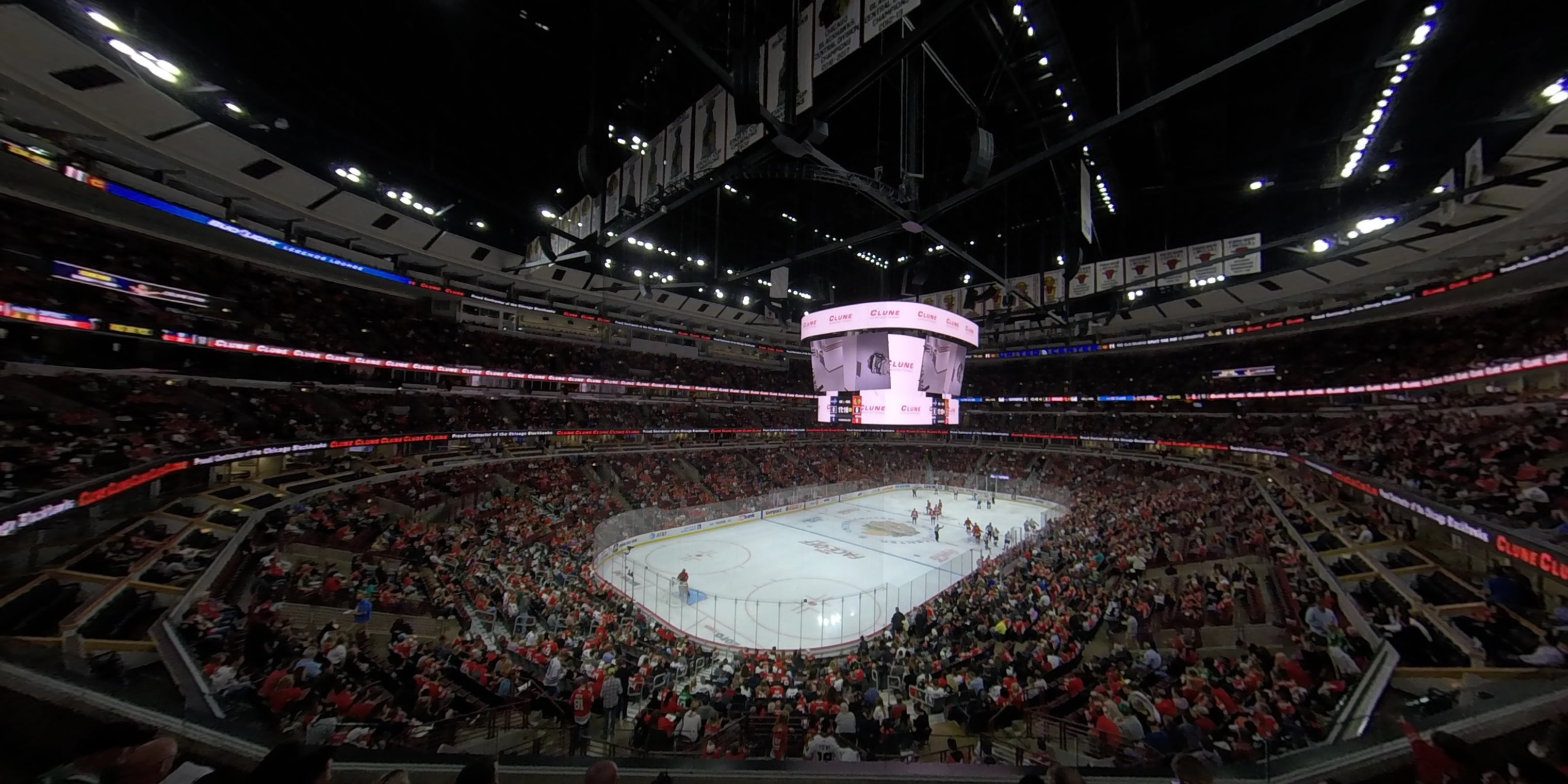 United Center Section 332 49 - 93ziepm