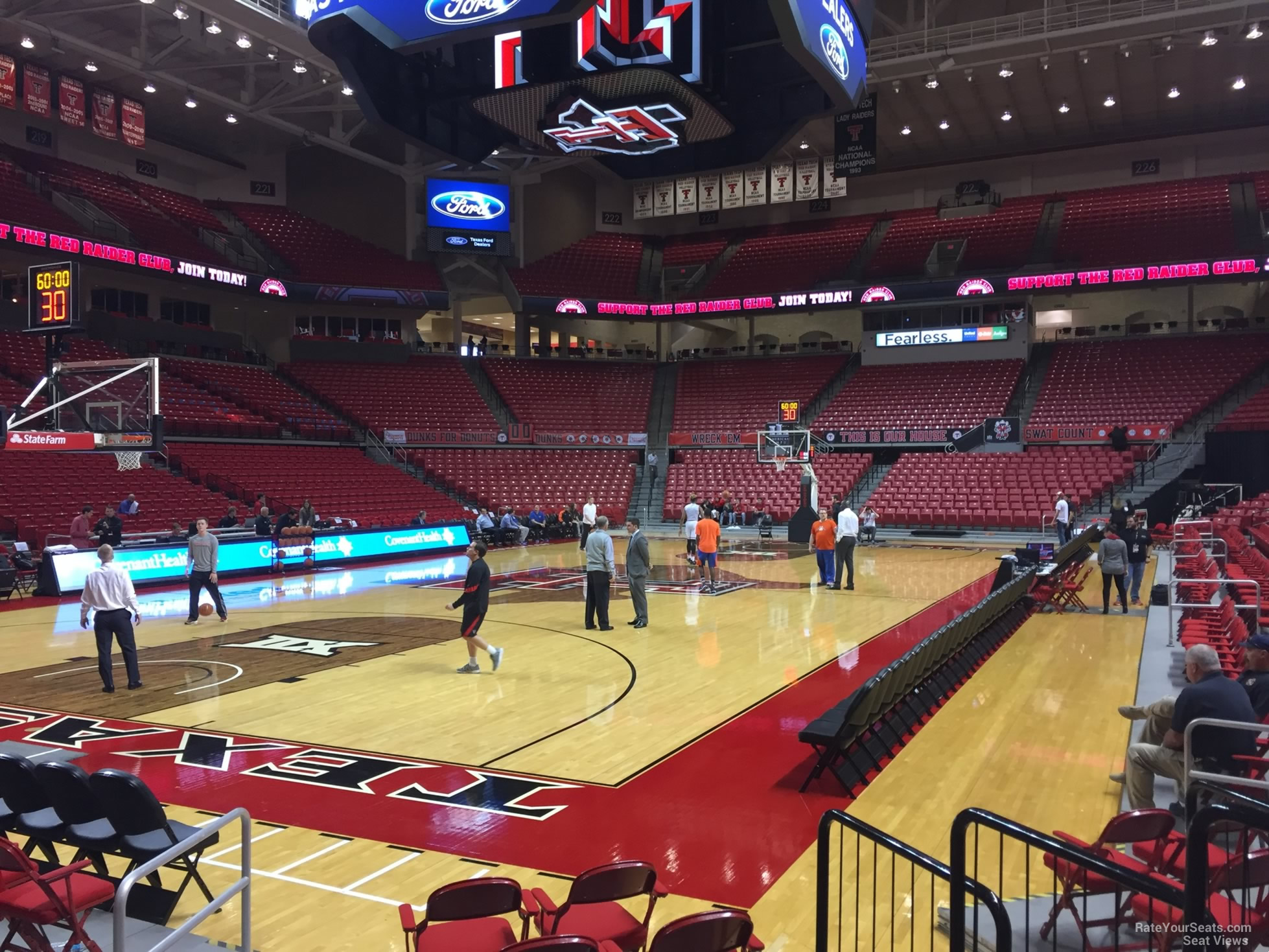 United Supermarkets Arena Section 105 Row 7 on 11 11 2016f