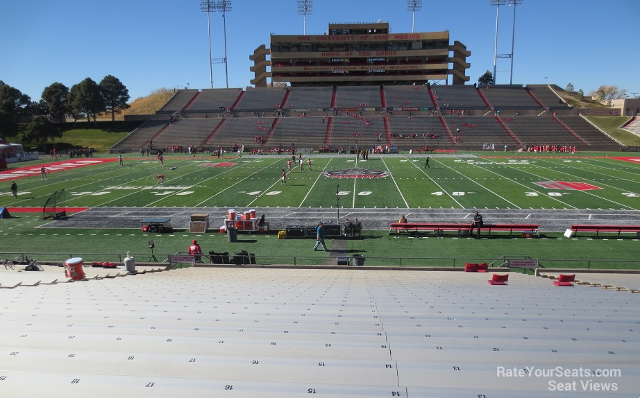 section ee, row 30 seat view  - dreamstyle stadium