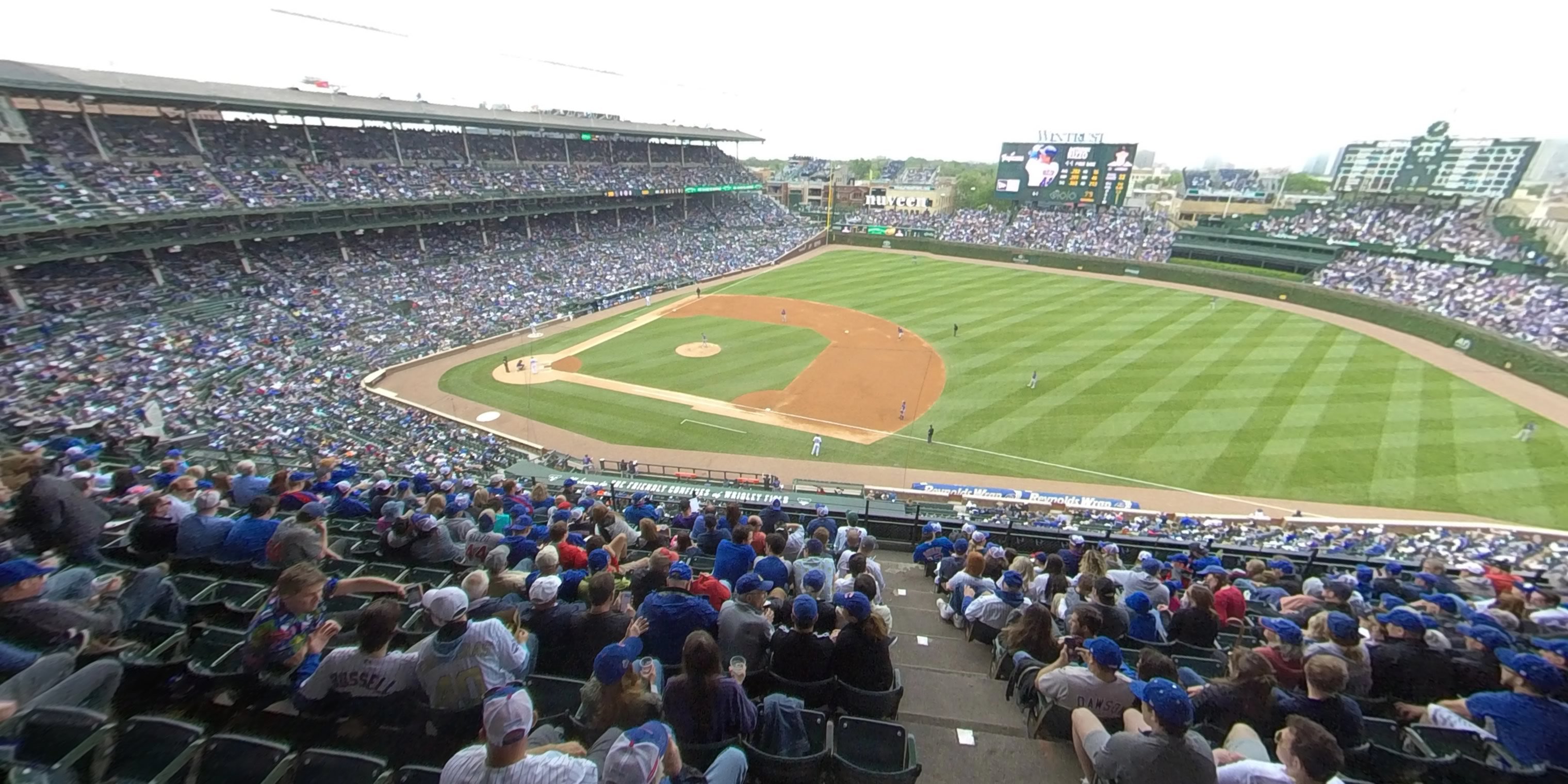 Wrigley Field Upper Reserved Outfield - dy0v72x