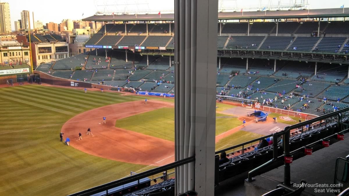 section 406, row 3 seat view  for baseball - wrigley field