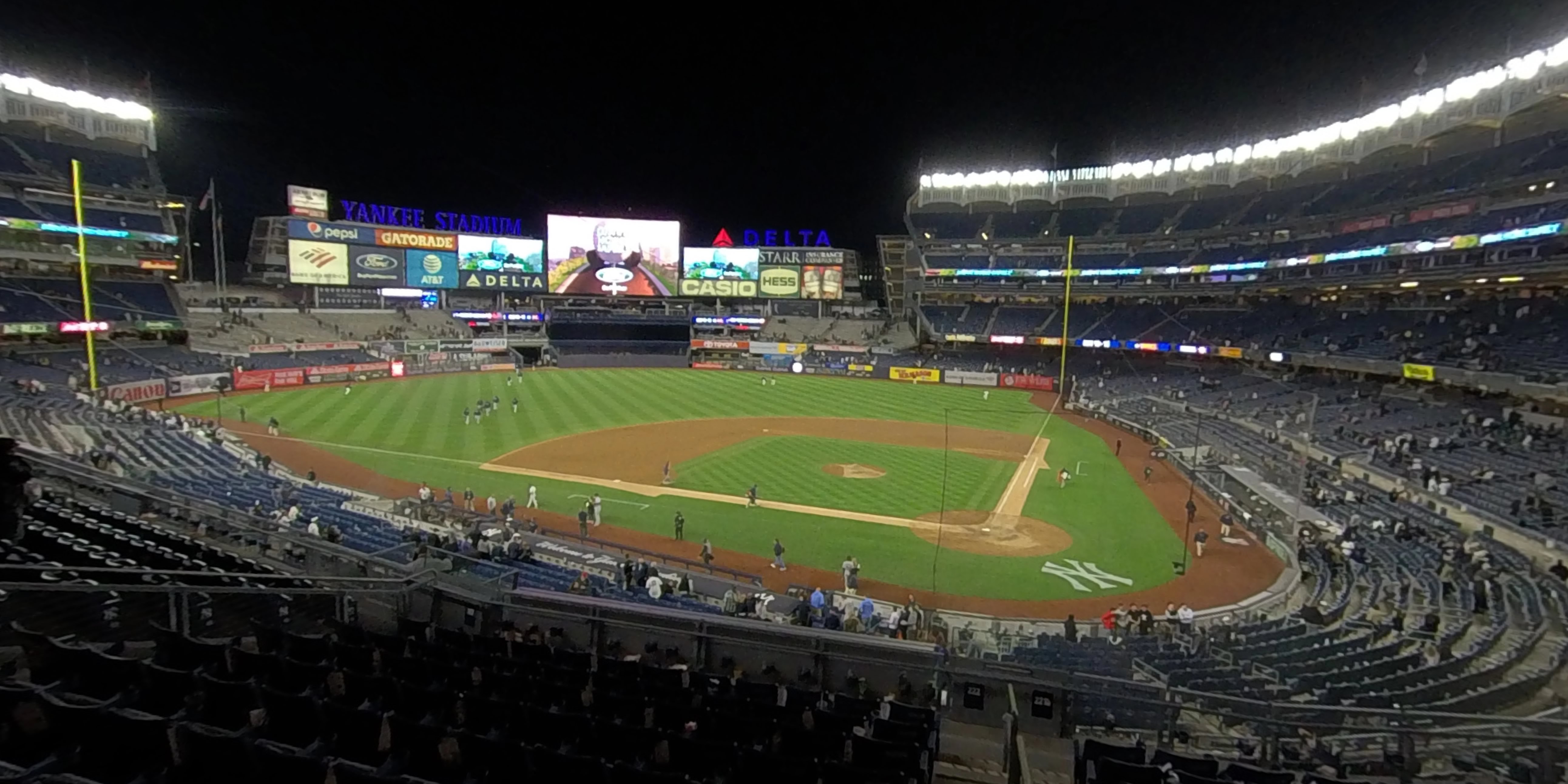 Section 27B Yankee Stadium 36 - vchut4y