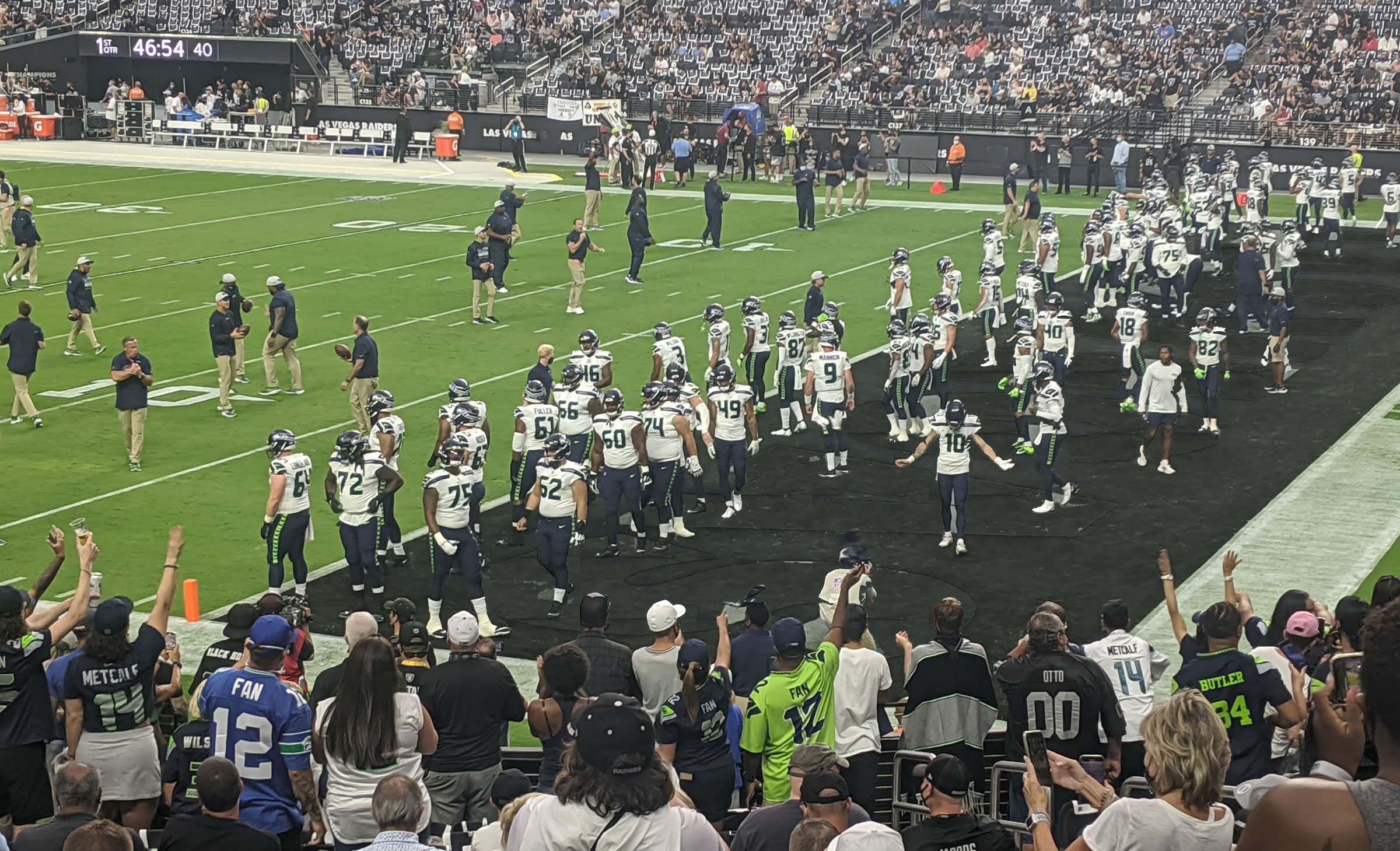 visiting team at raiders game