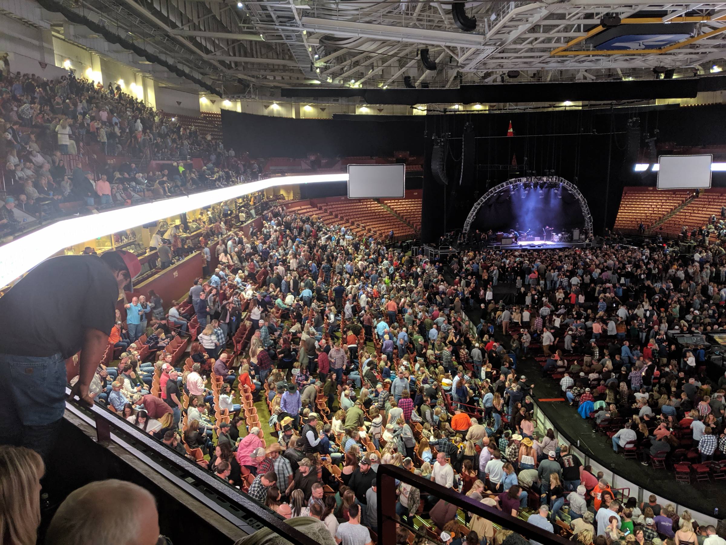 WWE: Monday Night RAW  Bon Secours Wellness Arena