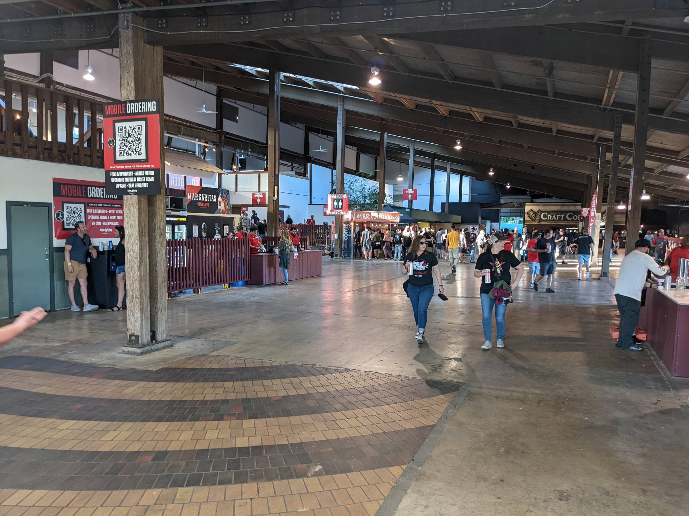 concessions at alpine valley