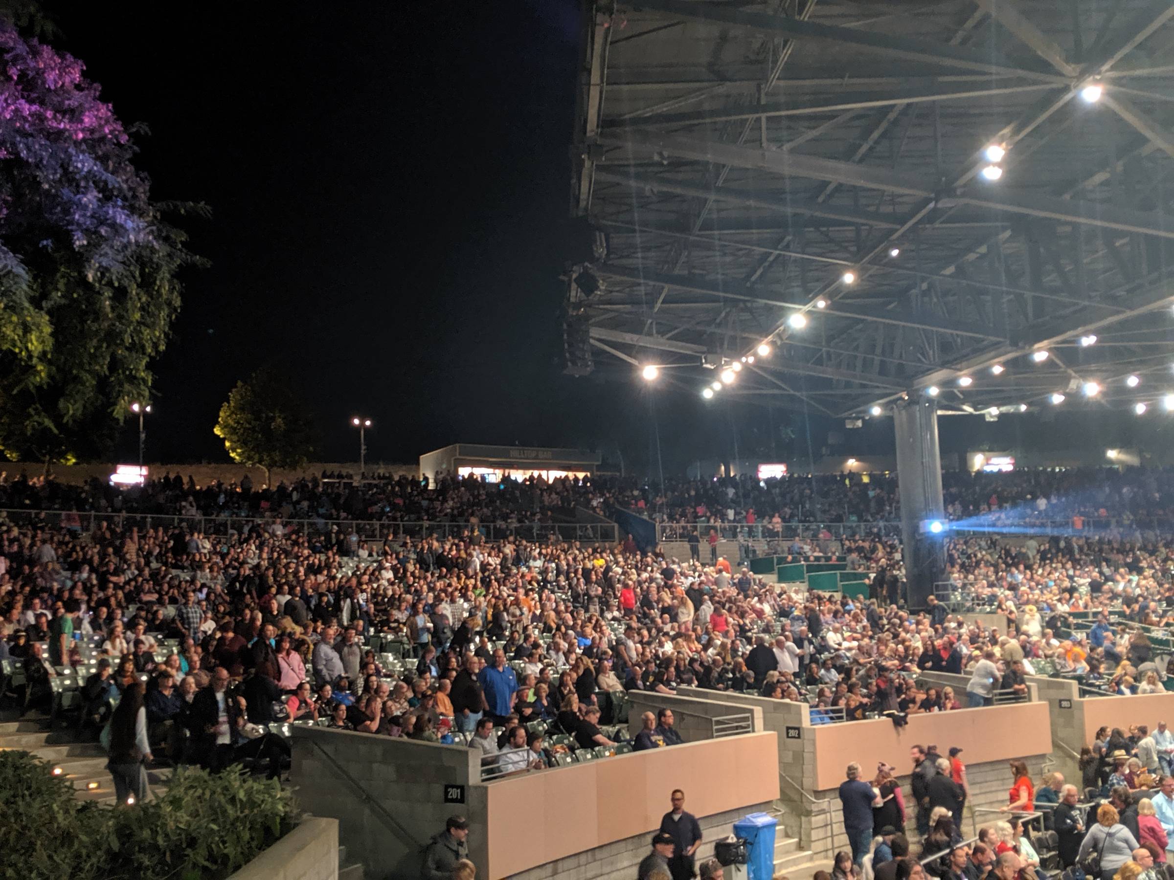 concord pavilion rood