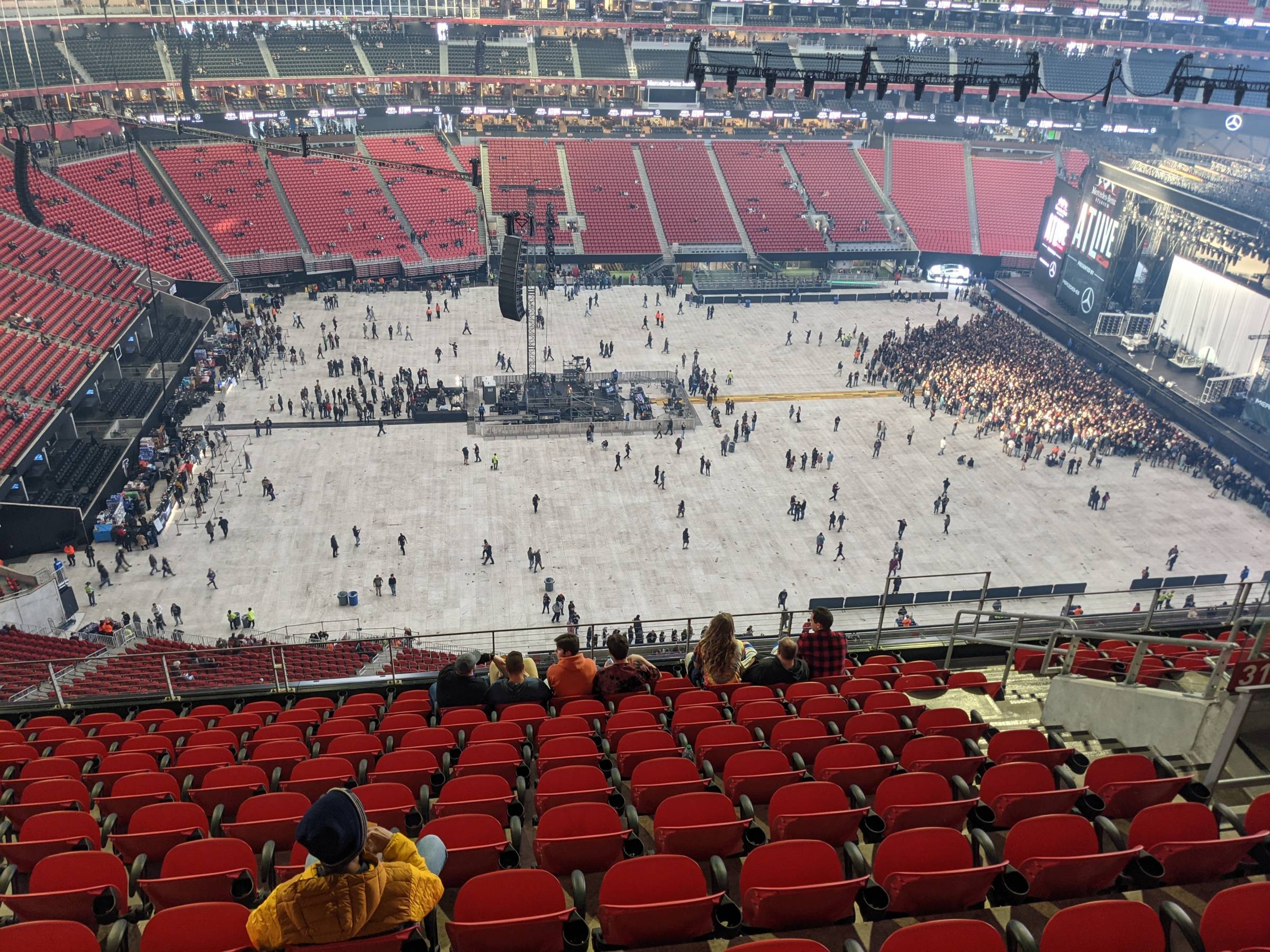 general admission floor mercedes benz stadium