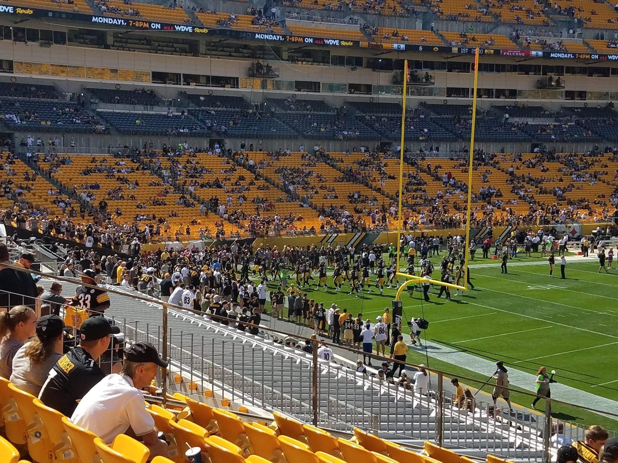 steelers tunnel at acrisure stadium steelers tunnel at acrisure stadium