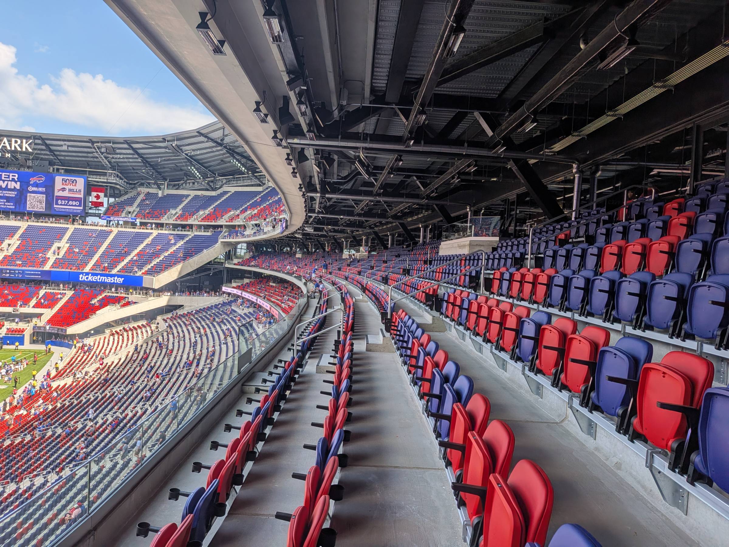 716 Club Covered Seating