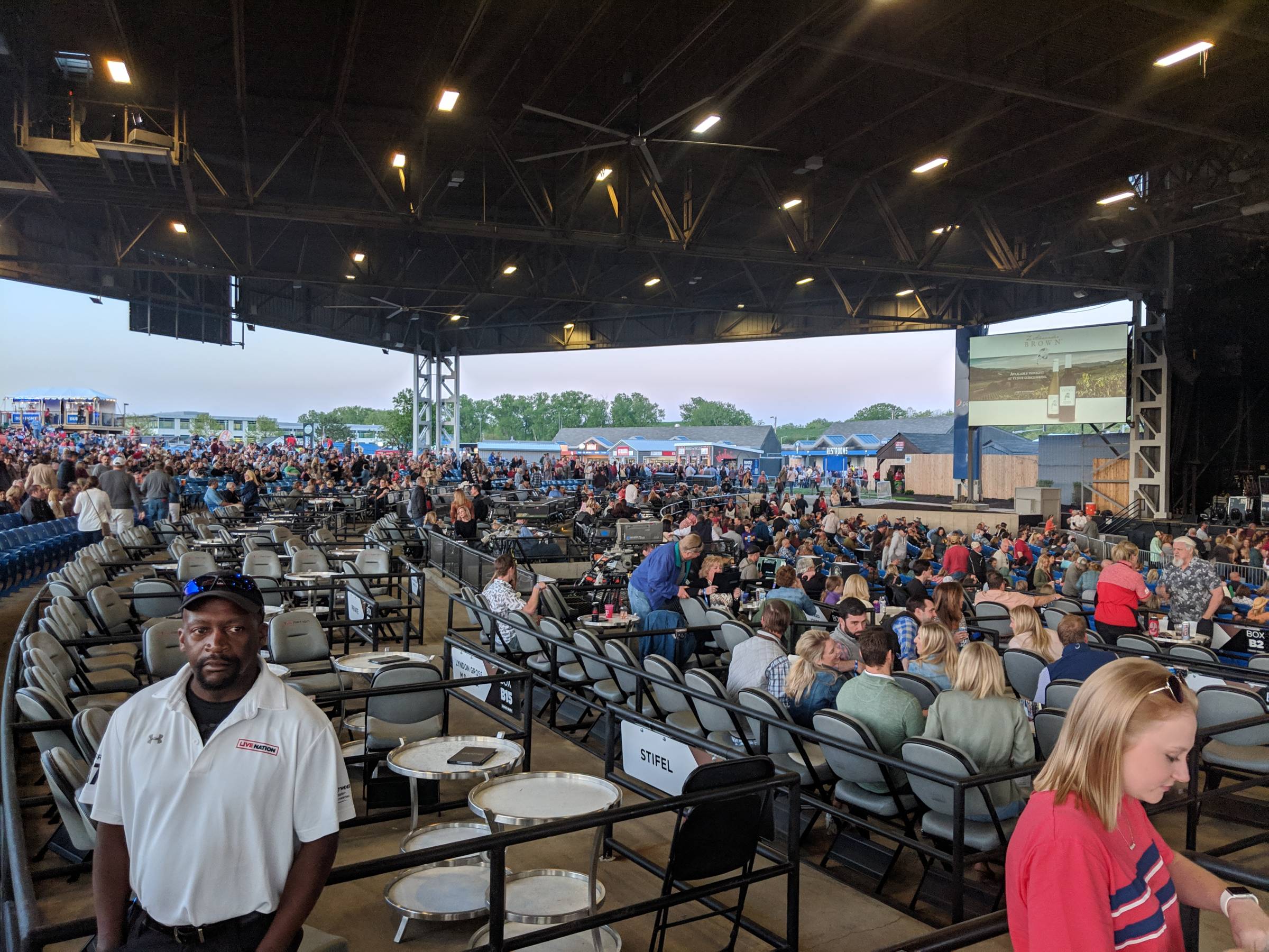 Box Seats at Hollywood Casino Amphitheater