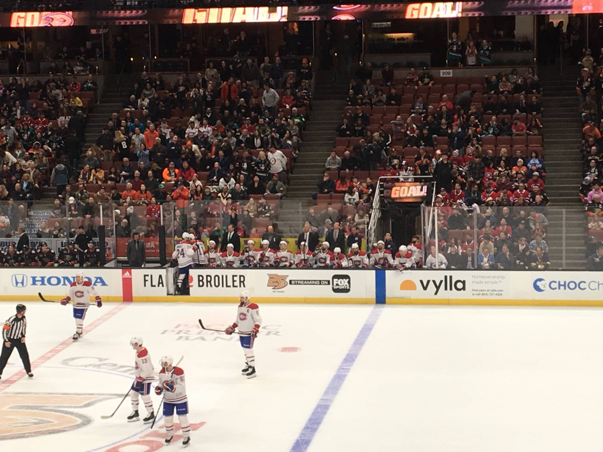 Honda Center, View of Honda Center from the 400-level befor…