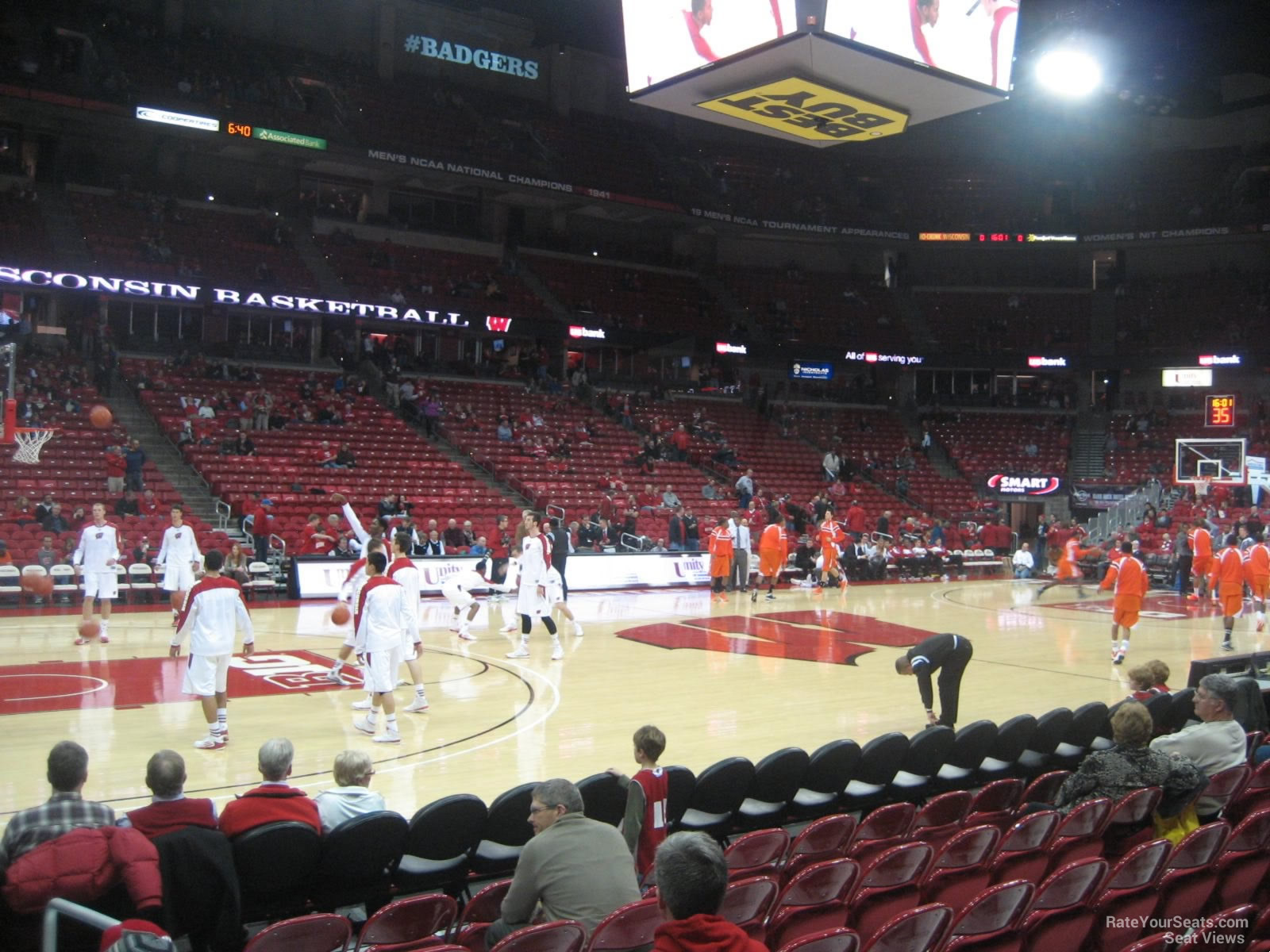 players at the ice hocket game at the kohl's center - Picture of Kohl Center,  Madison - Tripadvisor