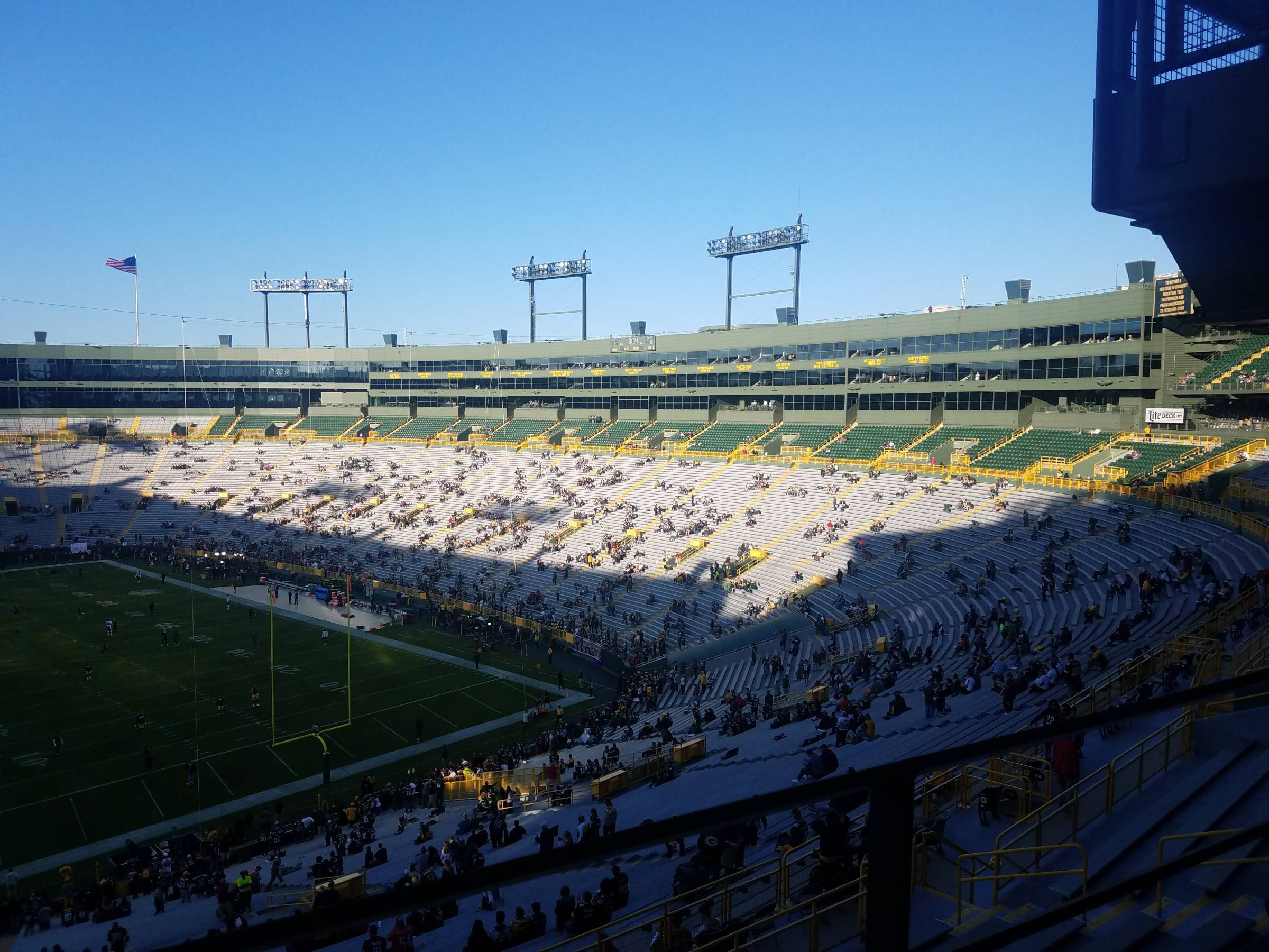 lambeau sunny side