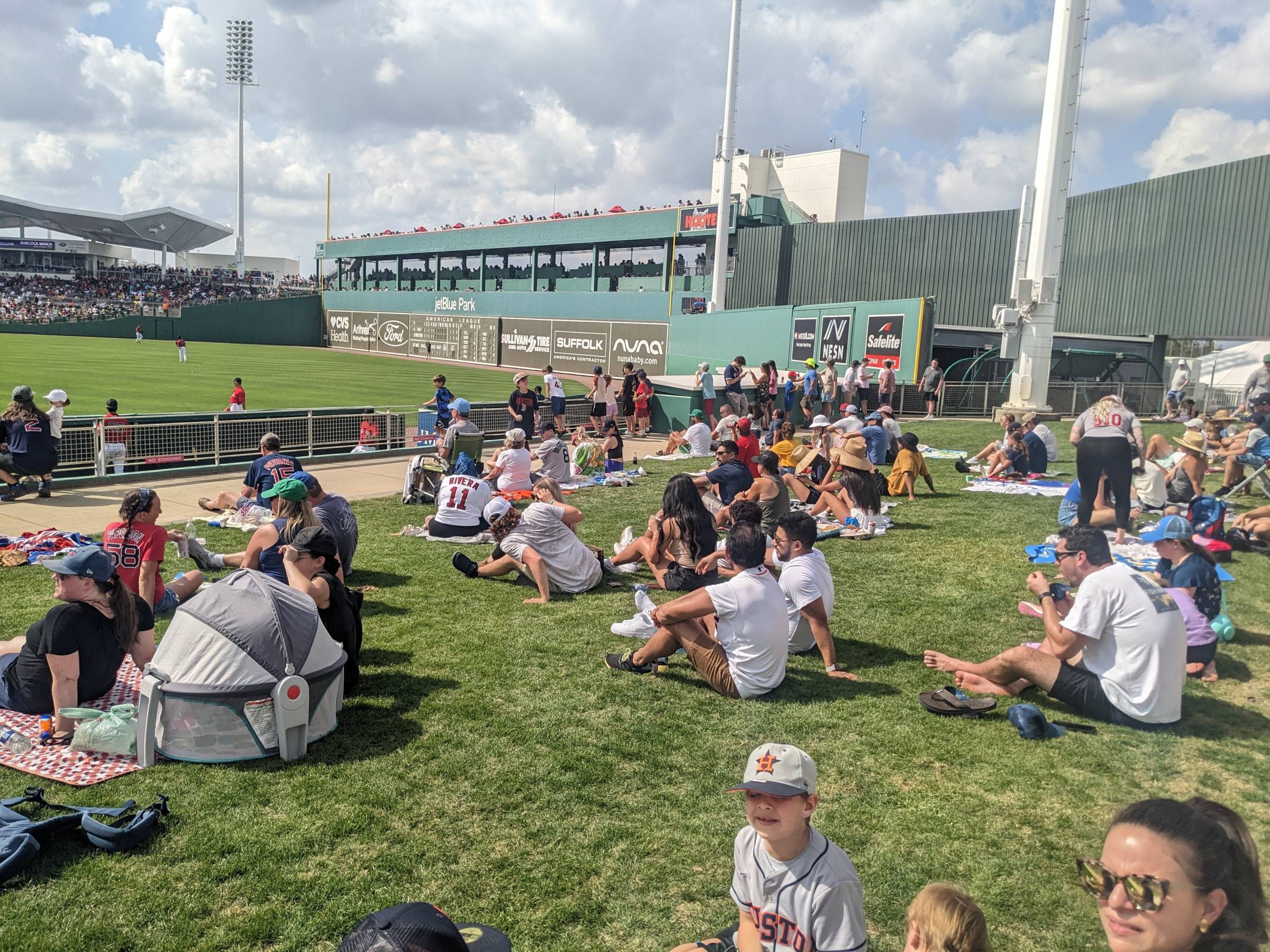 lawn seats at jetblue park