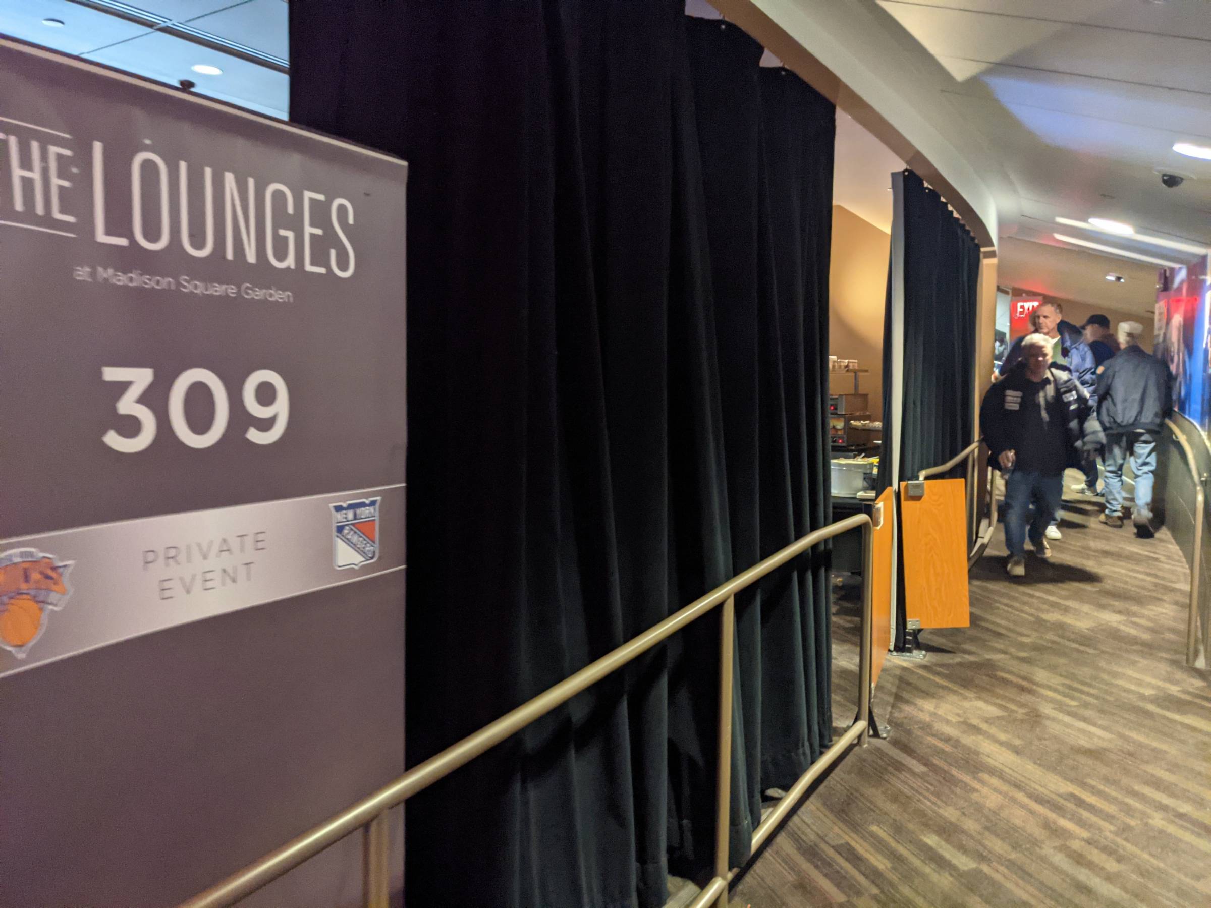 lounge 309 at madison square garden