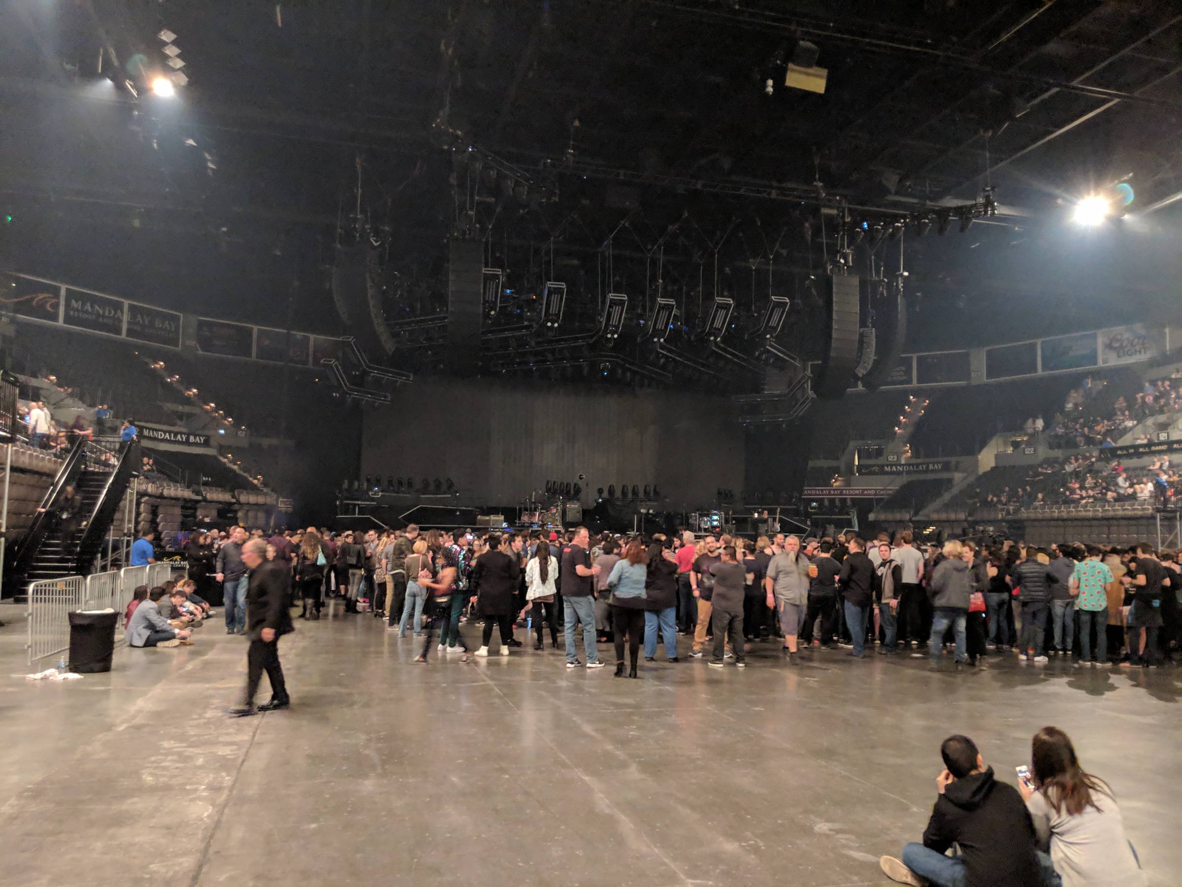 back of the floor at mandalay bay events center
