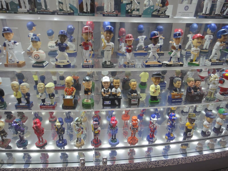 bobbleheads at loandepot park