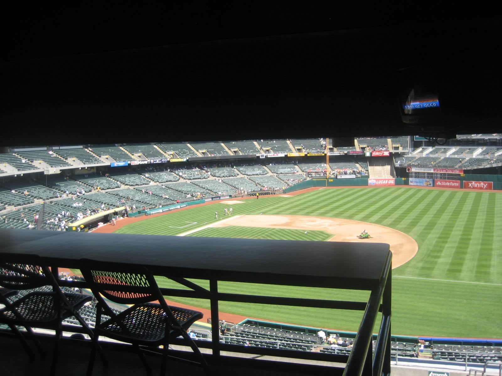 Oakland Coliseum wheelchair seating