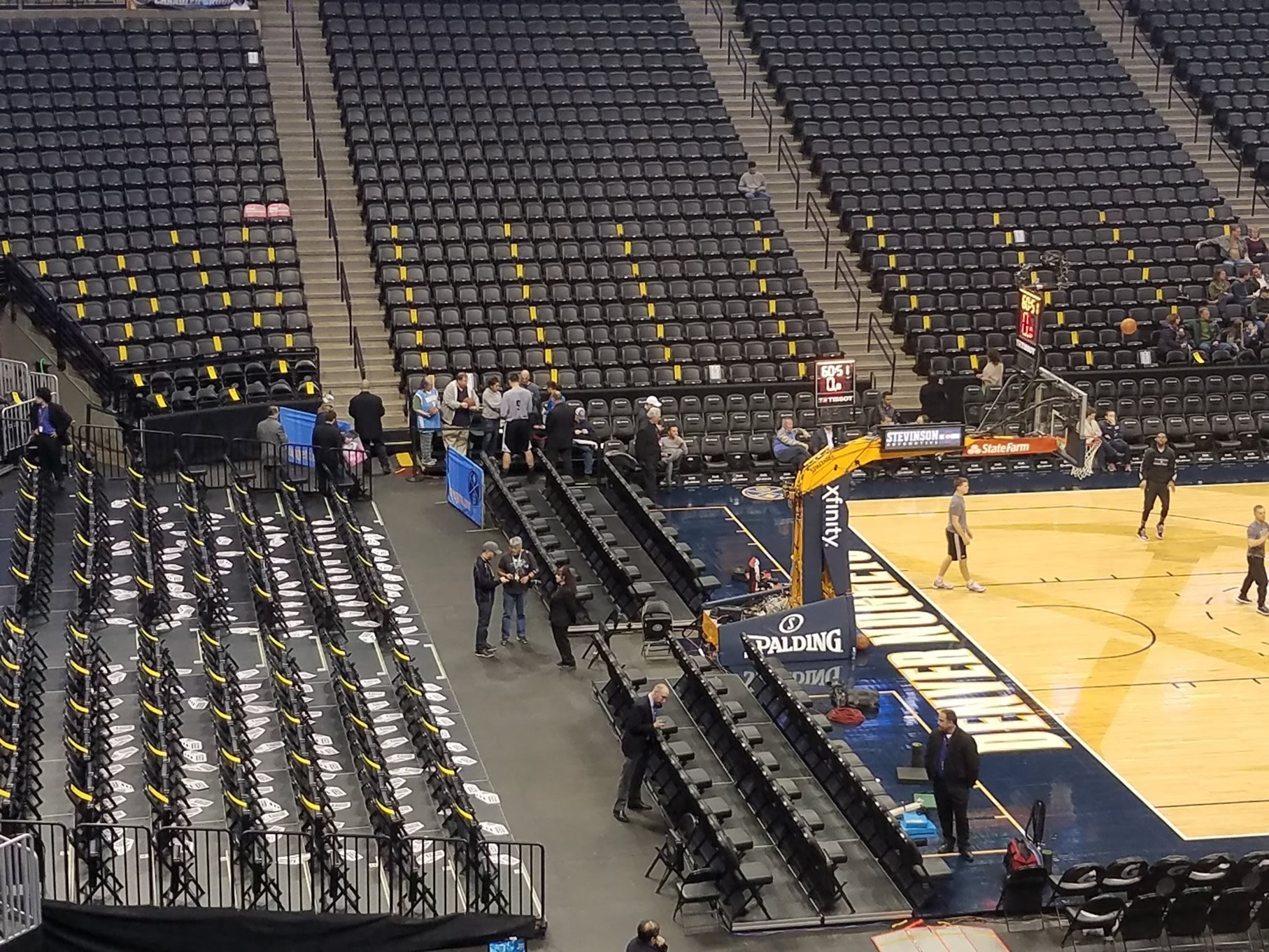 nuggets courtside seats