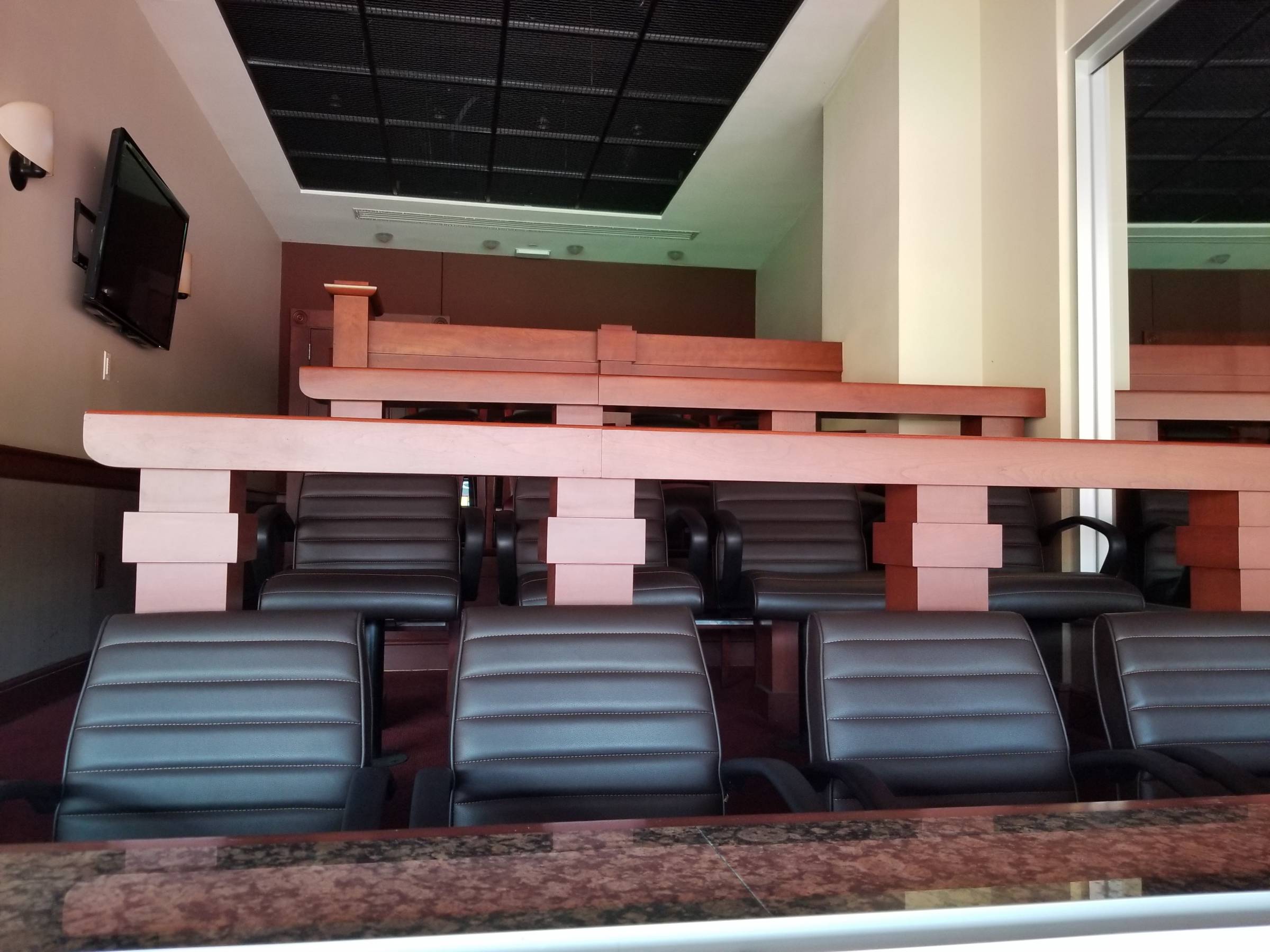 Washington Commanders Club Level Seats - htbnidi