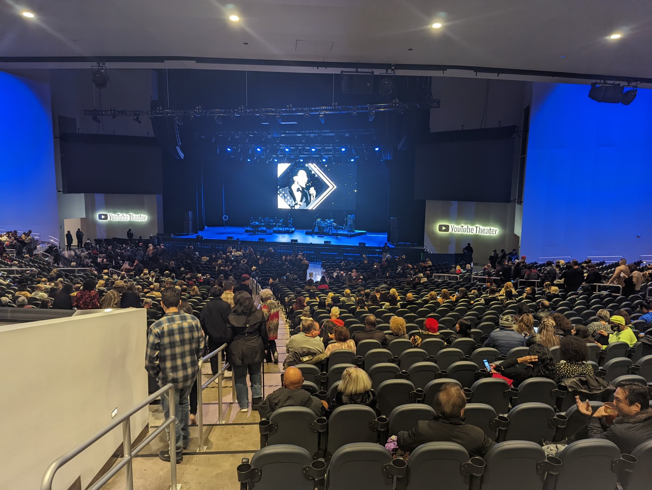 theater box view at youtube theater